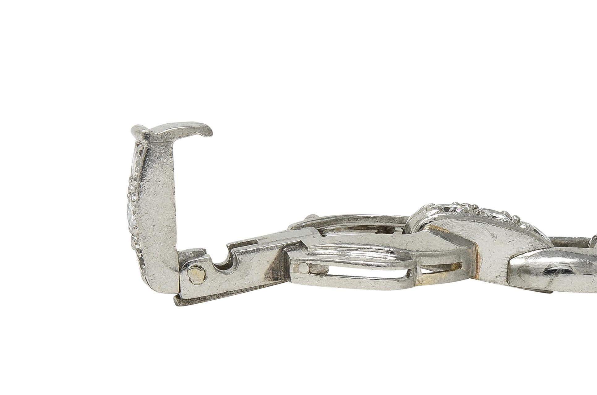 Bailey Banks & Biddle Deco 2.25 CTW Diamond Platinum Vintage Stirrup Bracelet im Angebot 4