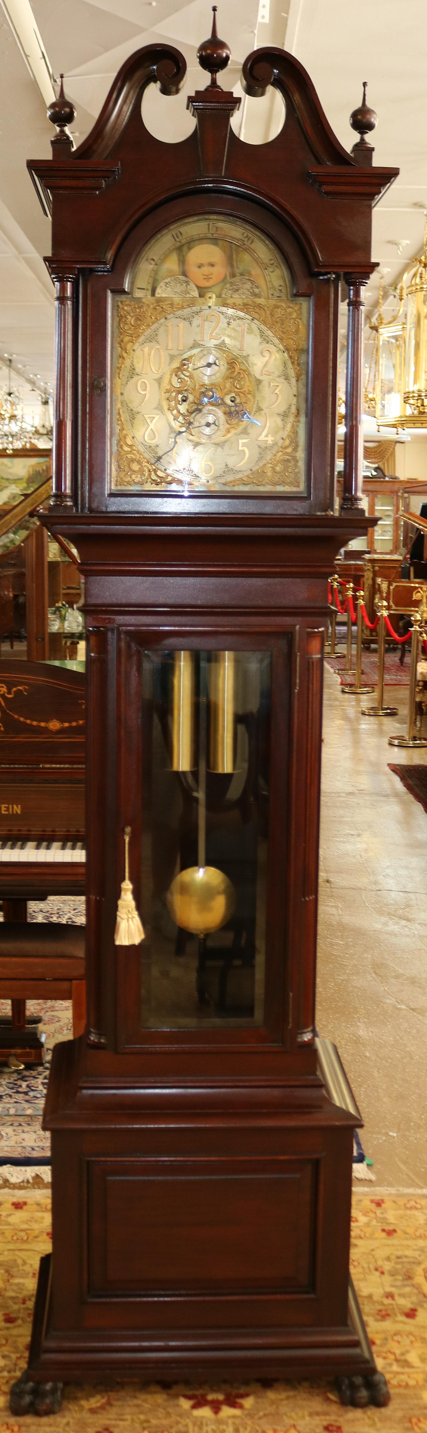 Bailey Banks & Biddle Mahogany Federal Style Case Tall Case Grandfather Clock

Dimensions : 97