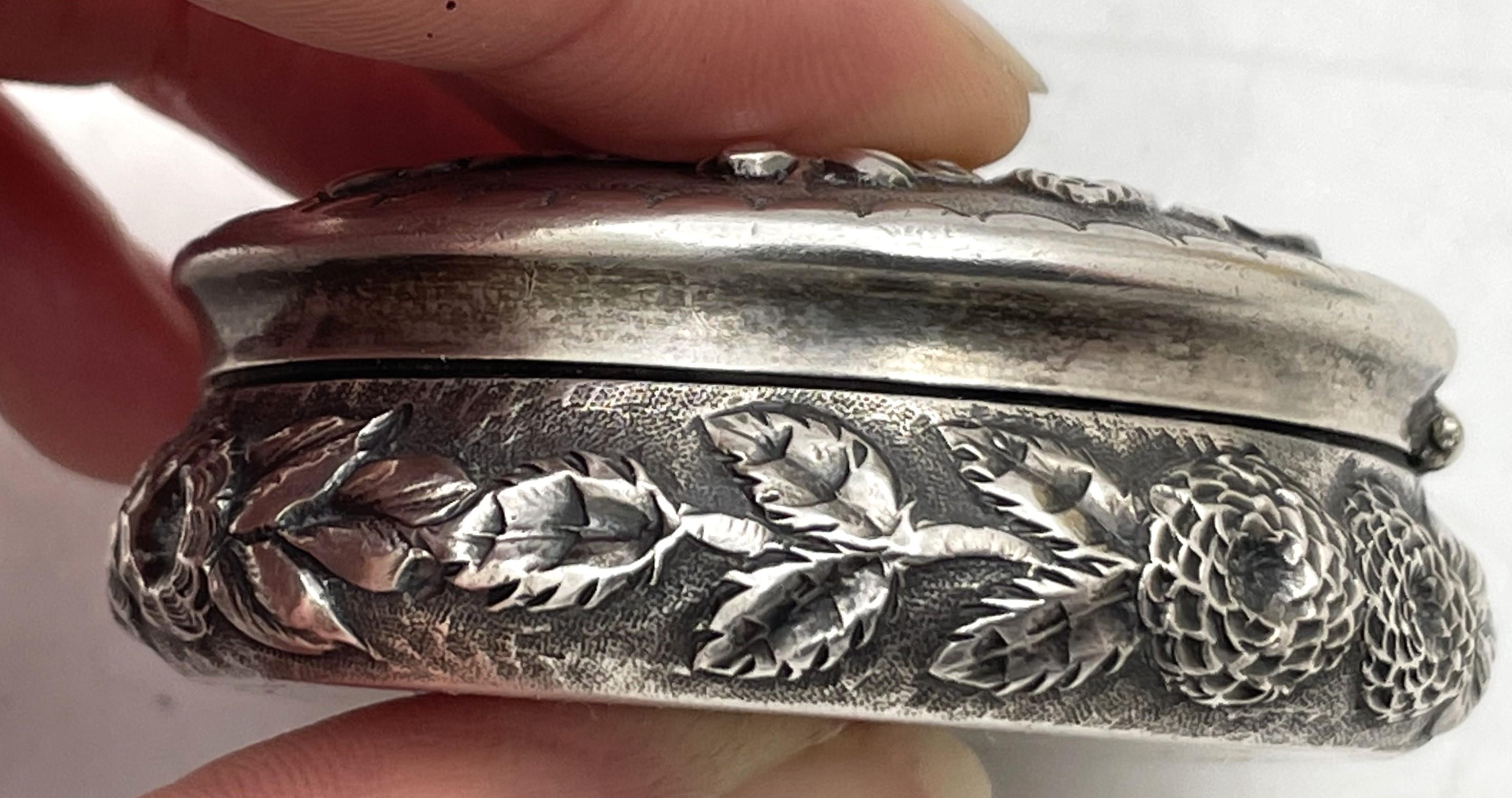 Repoussé Bailey, Banks & Biddle Repousse Sterling Silver Pill Box from Late 19th Century For Sale