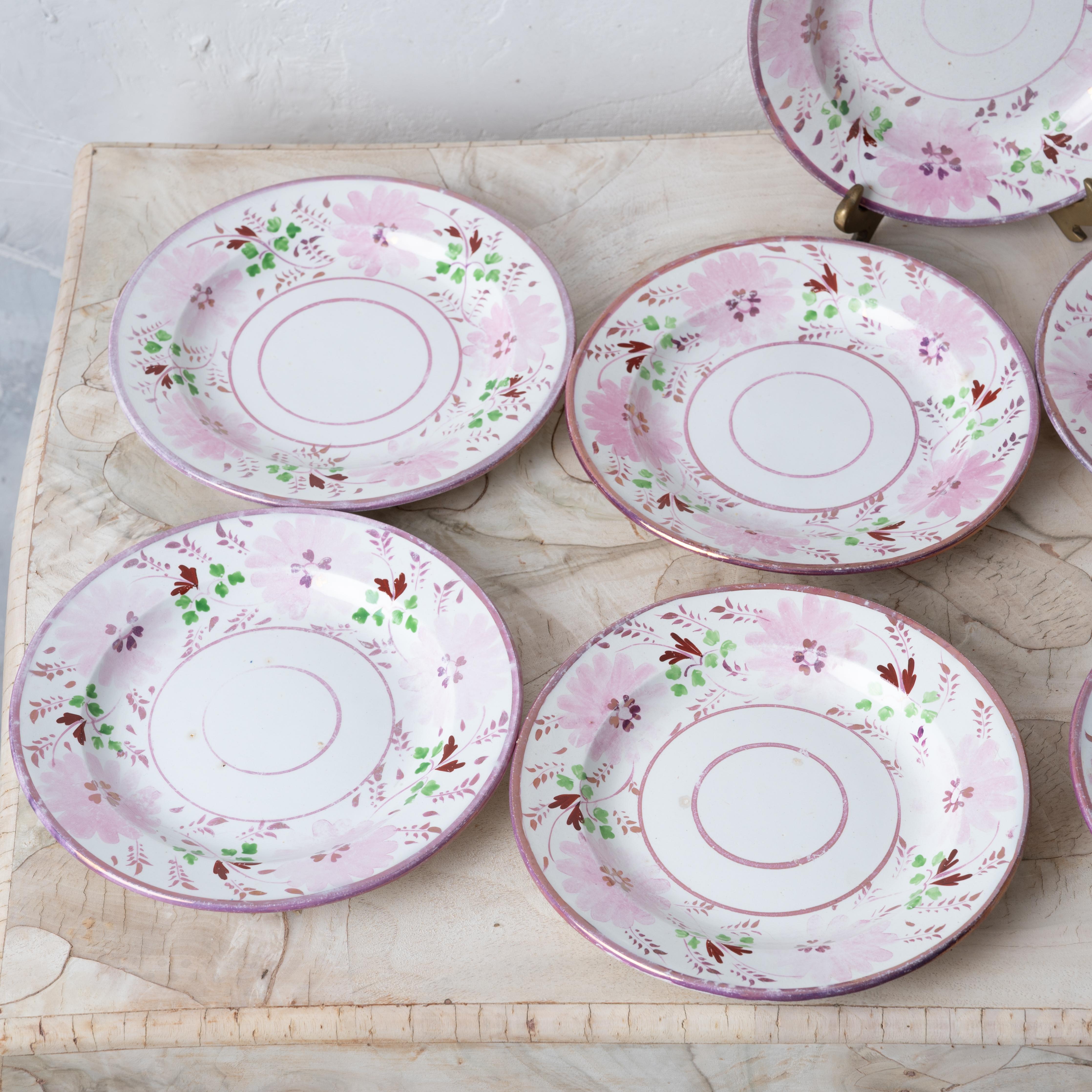 Bailey & Harvey Staffordshire Pink Lustre Untertassen - Satz von 12 im Angebot 1