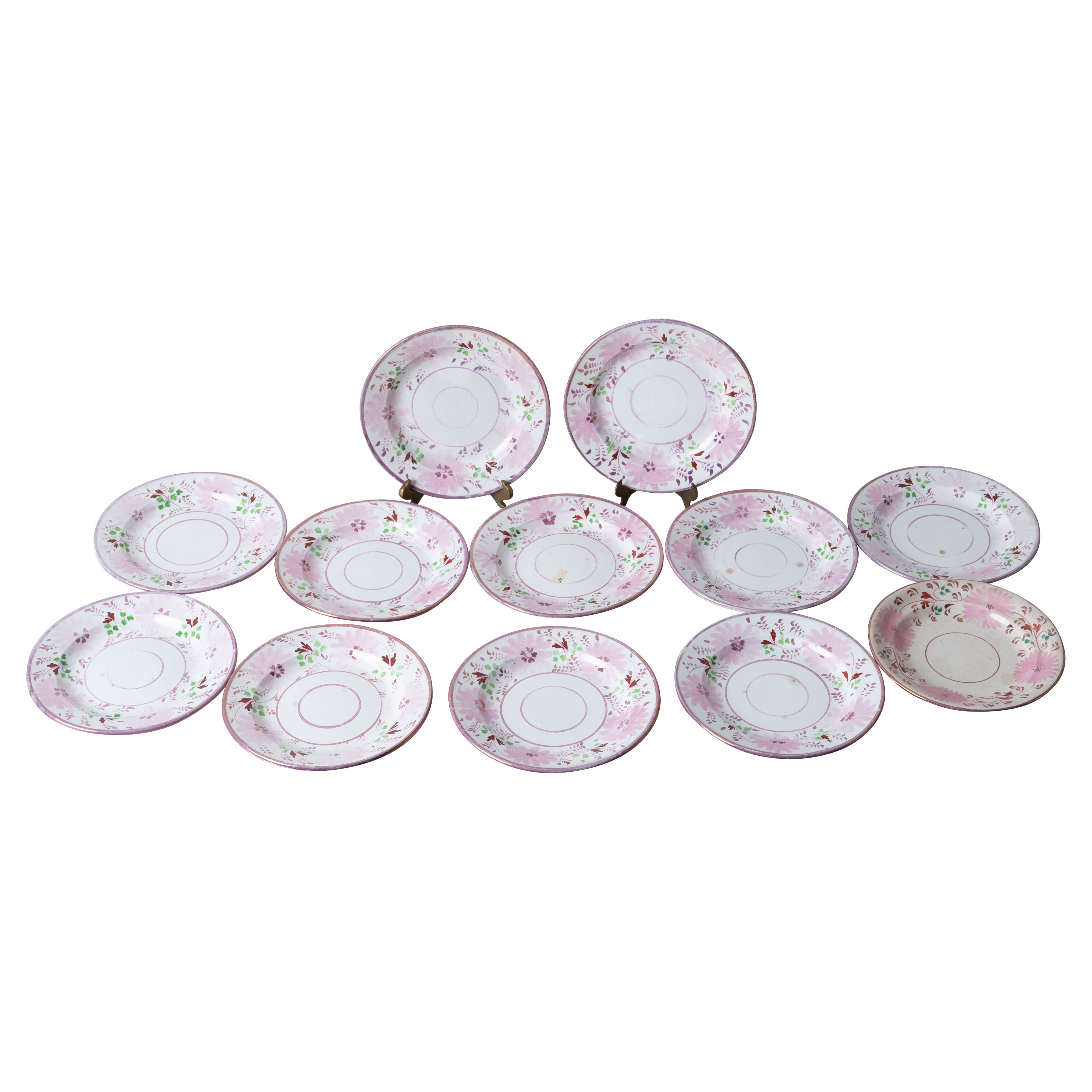Bailey & Harvey Staffordshire Pink Lustre Untertassen - Satz von 12 im Angebot