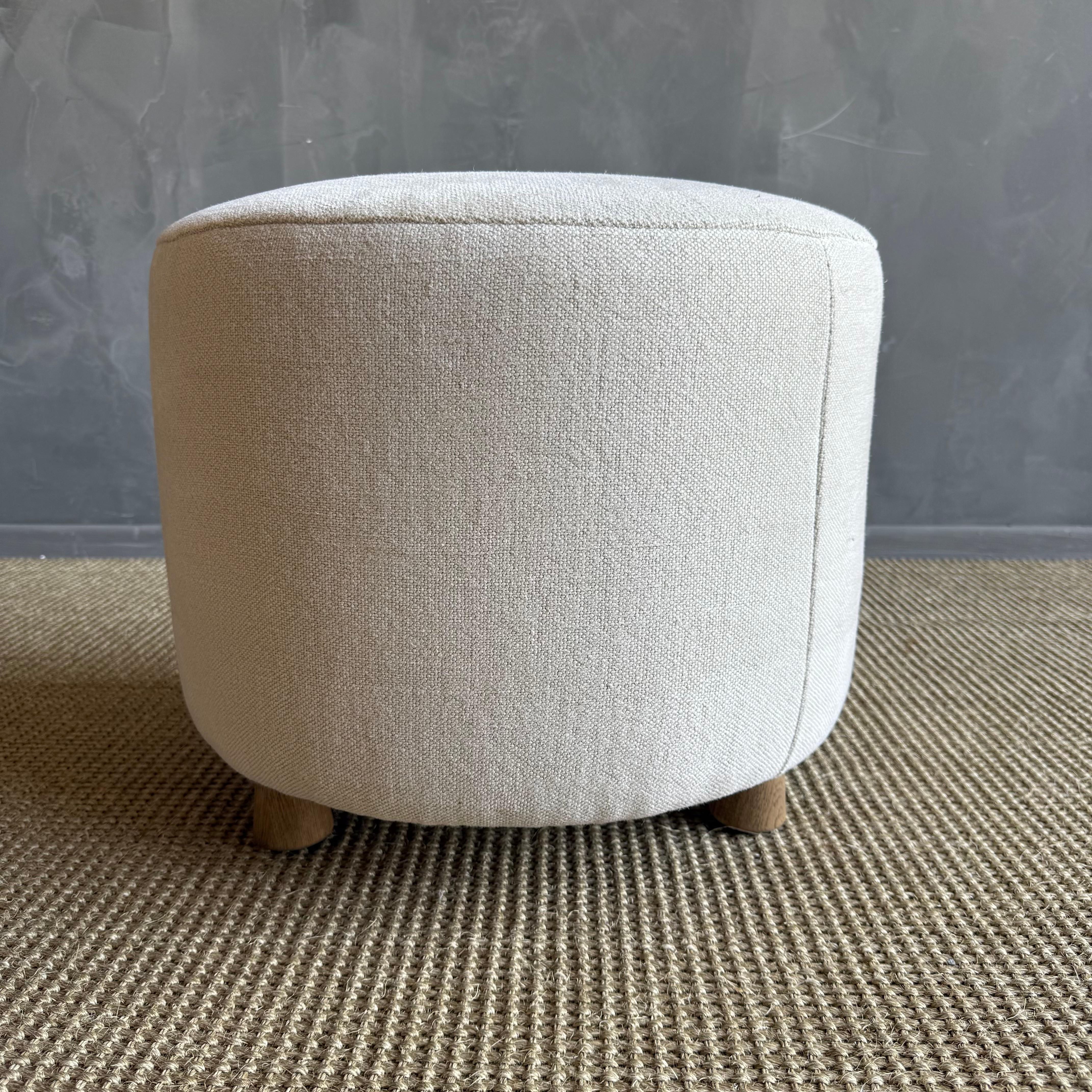 Bailey Natural Hemp Ottoman with Oak Legs en vente 3
