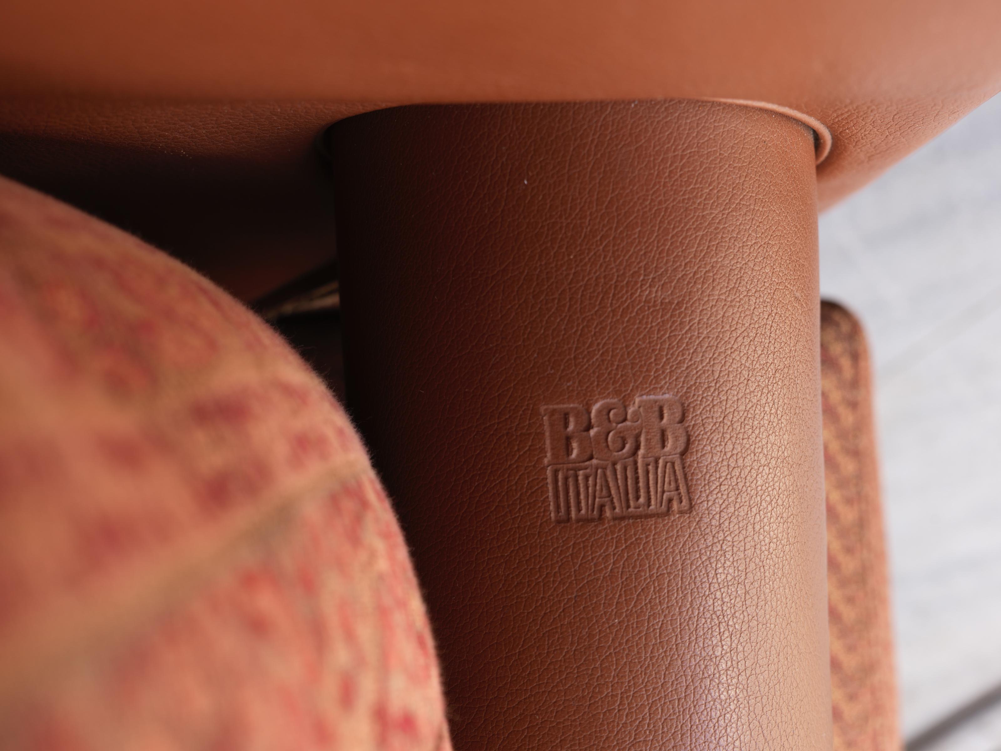 Leather Baisity sofa designed by Antonio Citterio for B&B Italia, 1980s. For Sale