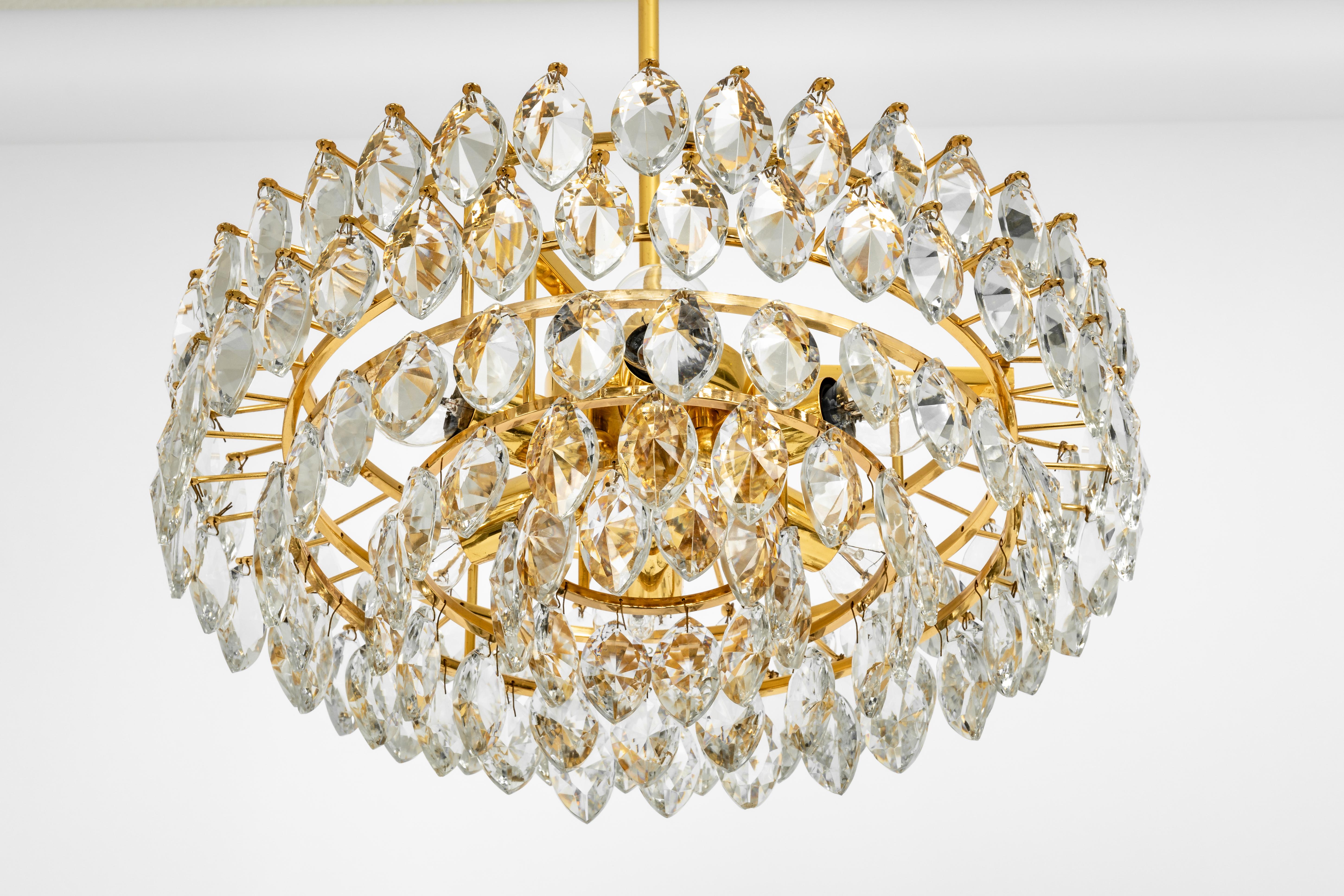 Mid-Century Modern Bakalowits Chandelier Brass and Crystal Glass, Austria, 1960s For Sale