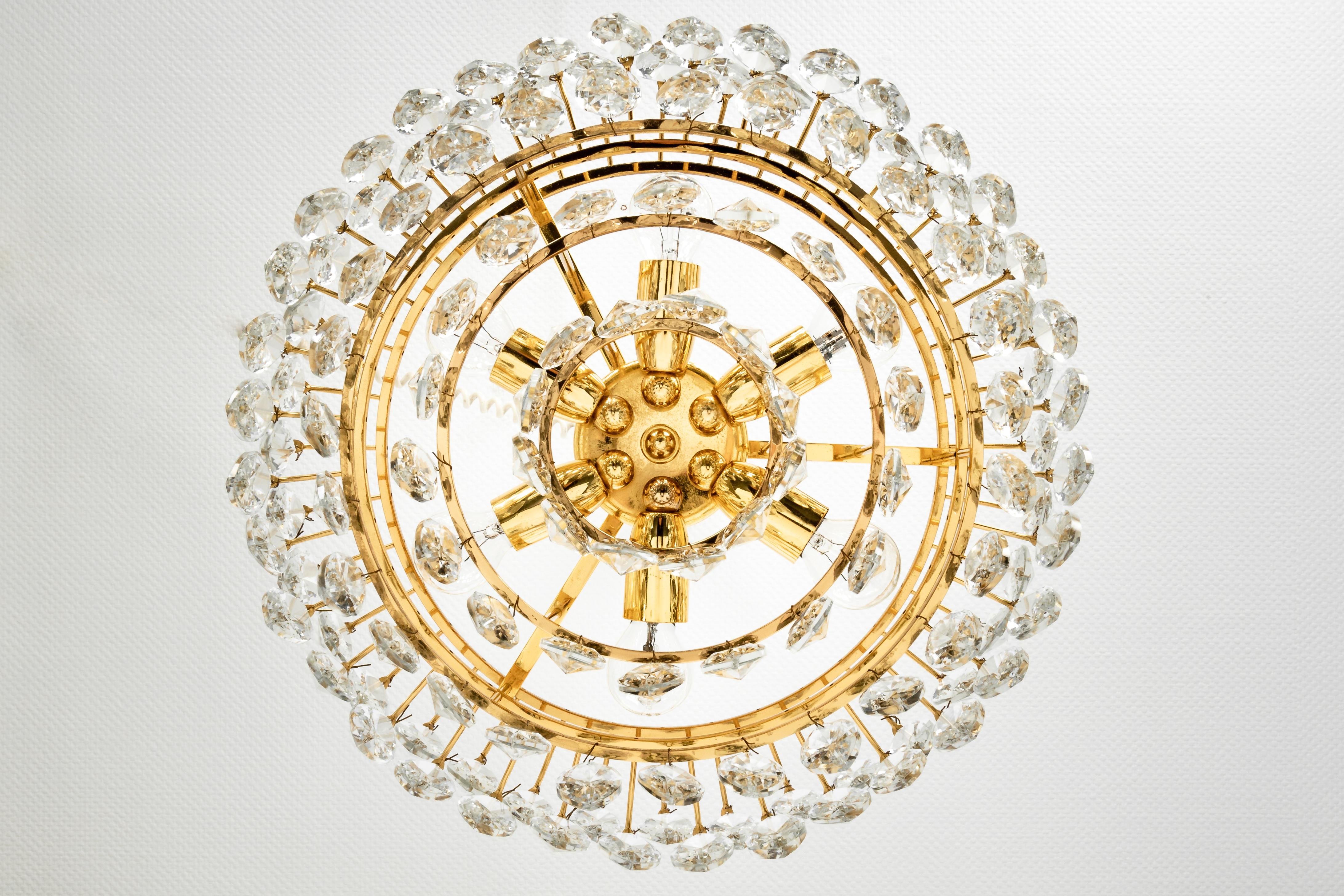 Austrian Bakalowits Chandelier Brass and Crystal Glass, Austria, 1960s For Sale