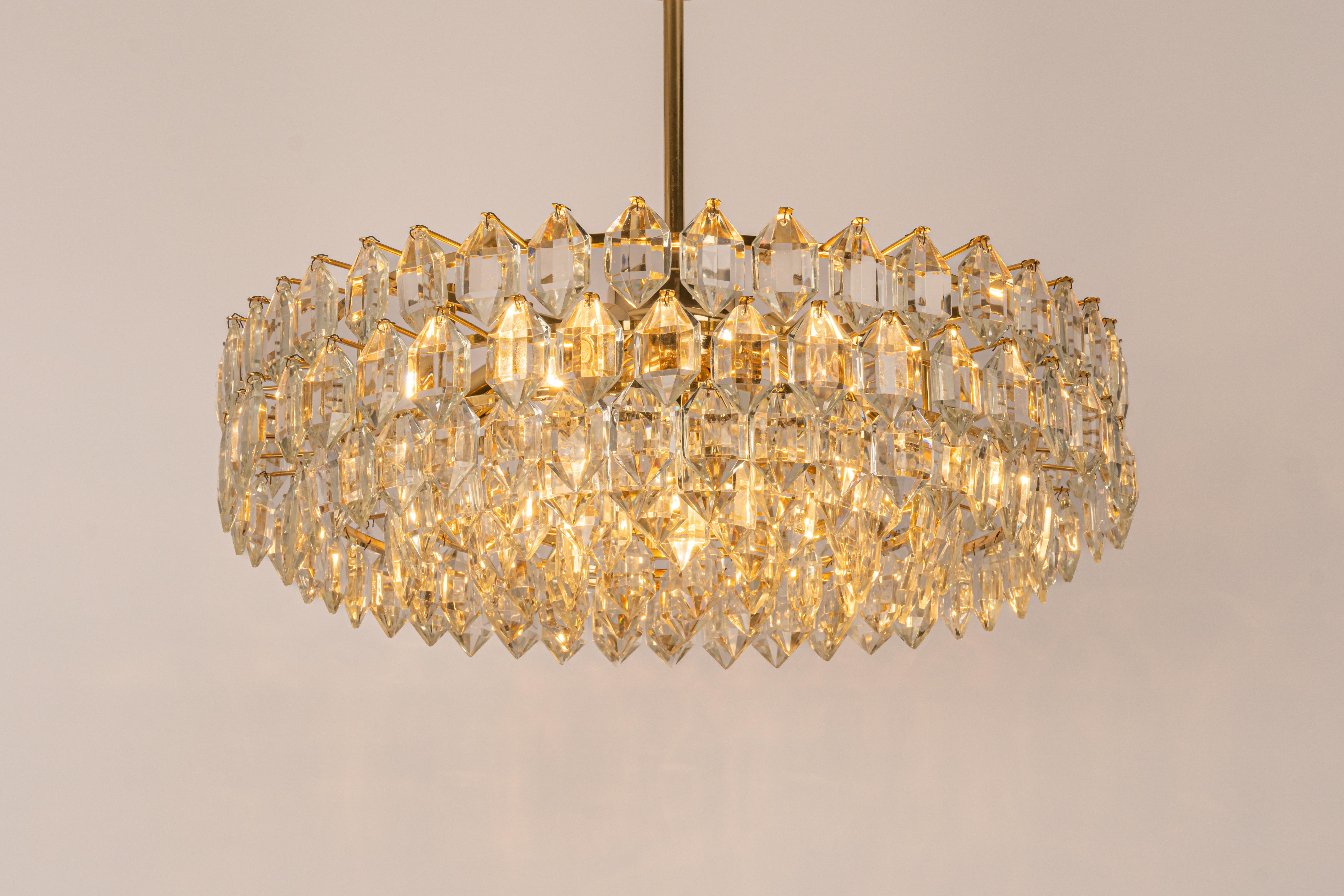 Mid-20th Century Bakalowits Chandelier Brass and Crystal Glass, Austria, 1960s
