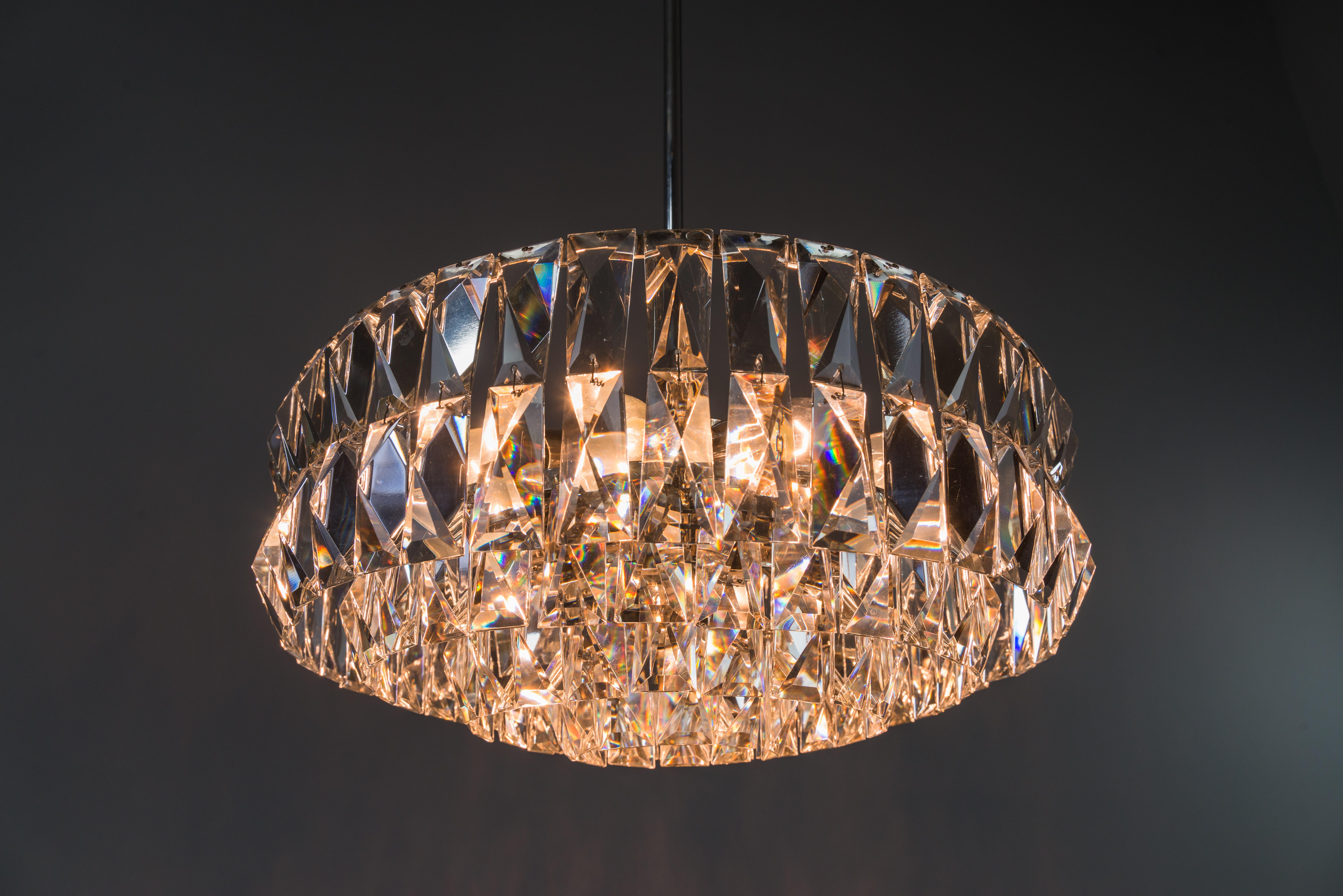 Bakalowits Crystal Chandelier, circa 1960s For Sale 4