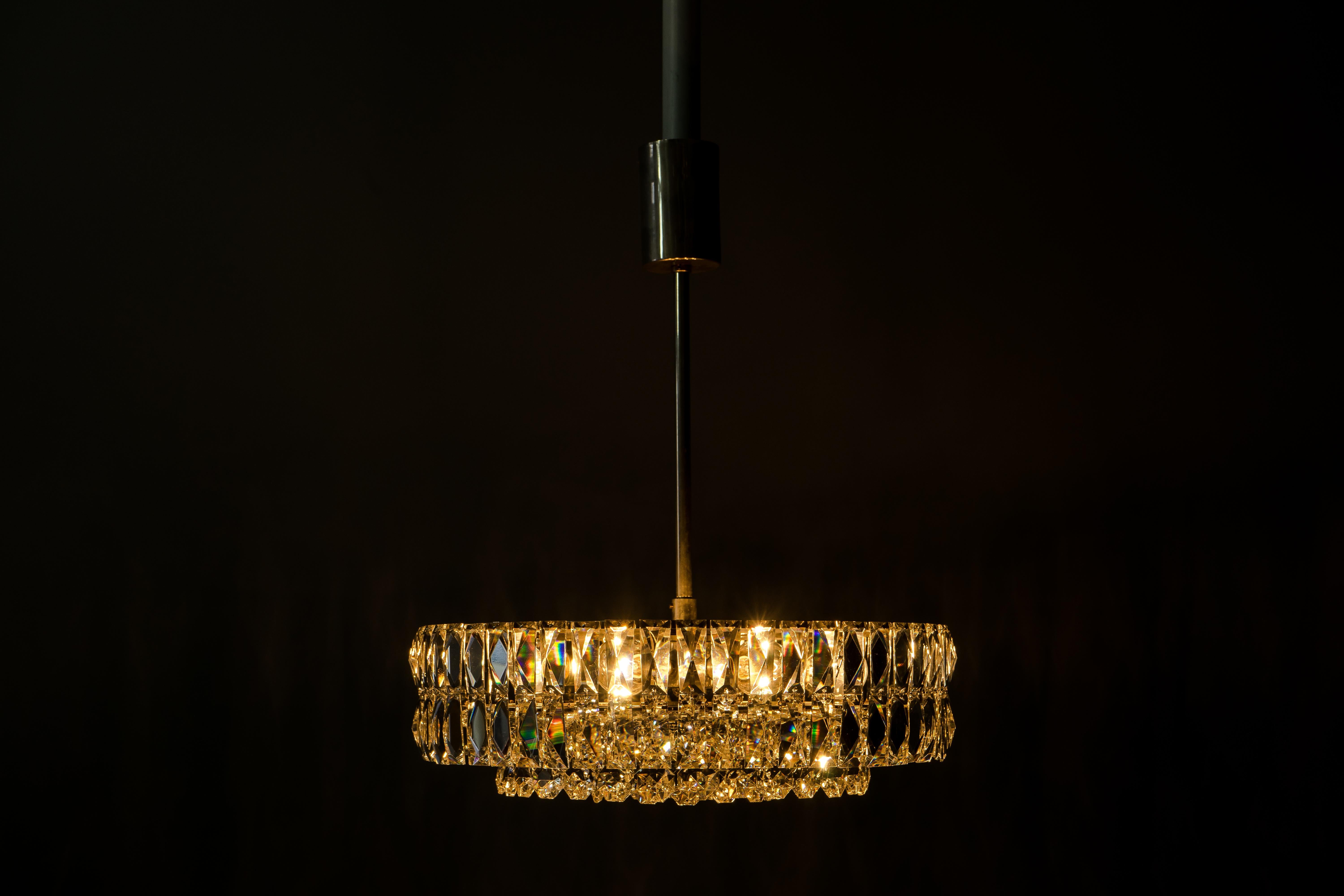 Bakalowits Crystal Chandelier, circa 1960s For Sale 8