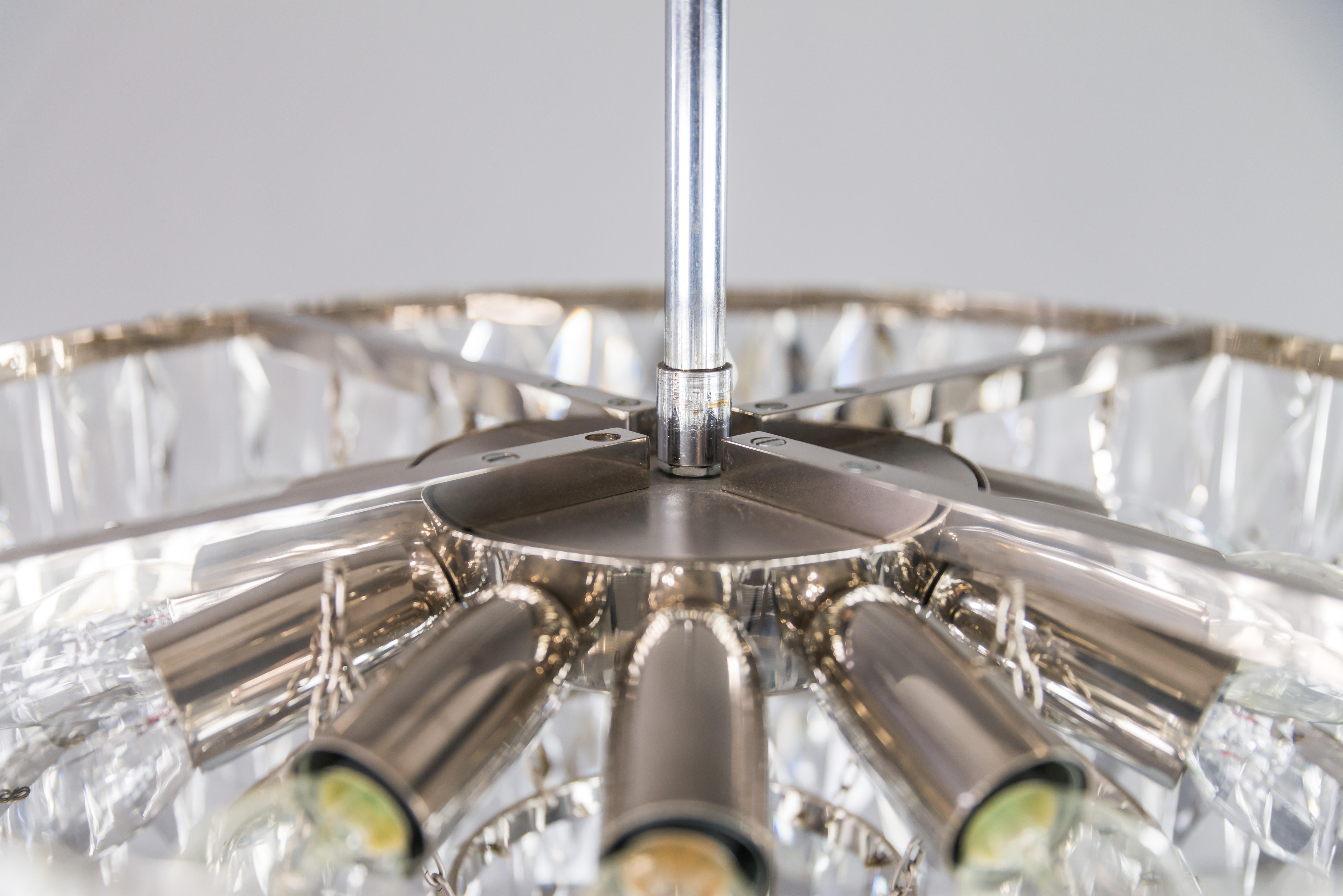 Mid-Century moderno Lampadario di cristallo Bakalowits, anni '60 circa in vendita