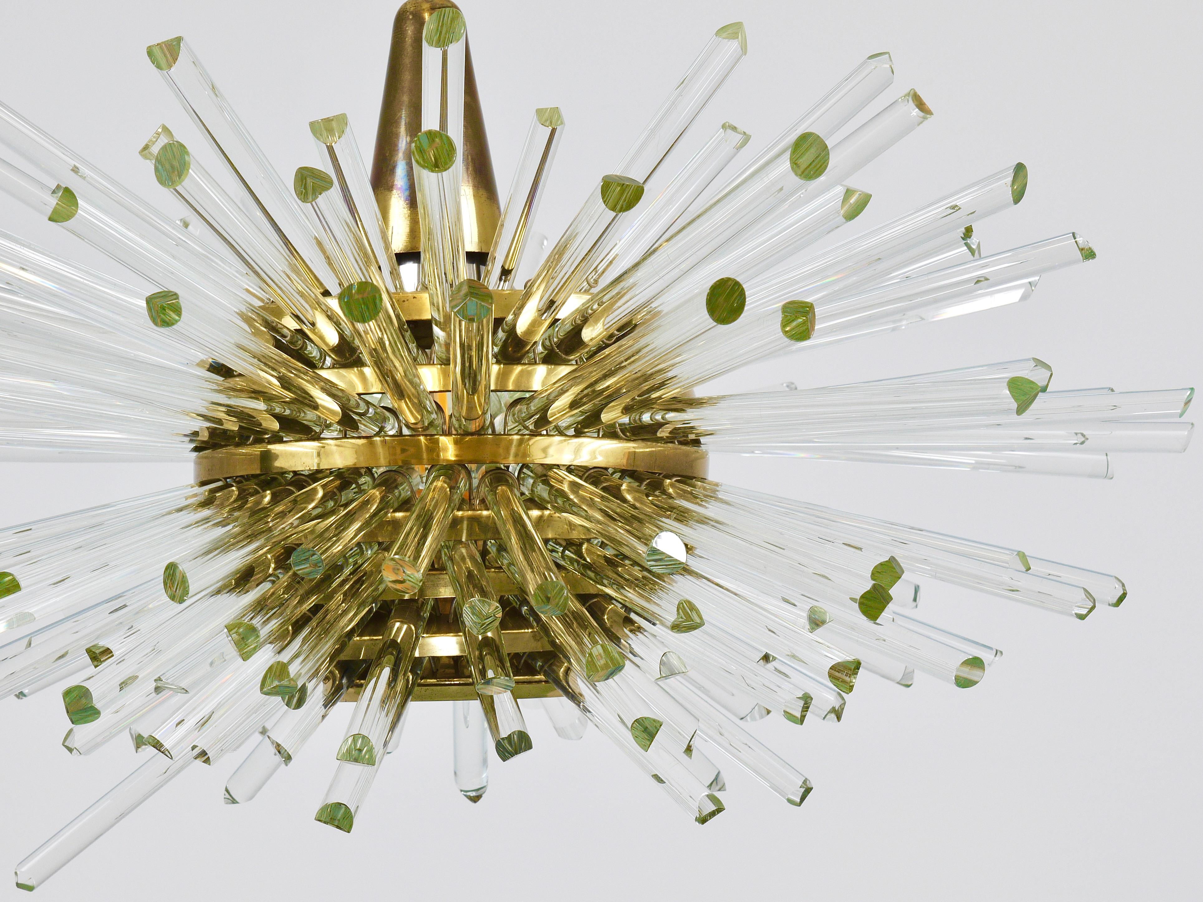 Lampadario Bakalowits Miracle Sputnik in ottone con bacchette di cristallo, anni '60 in vendita 5