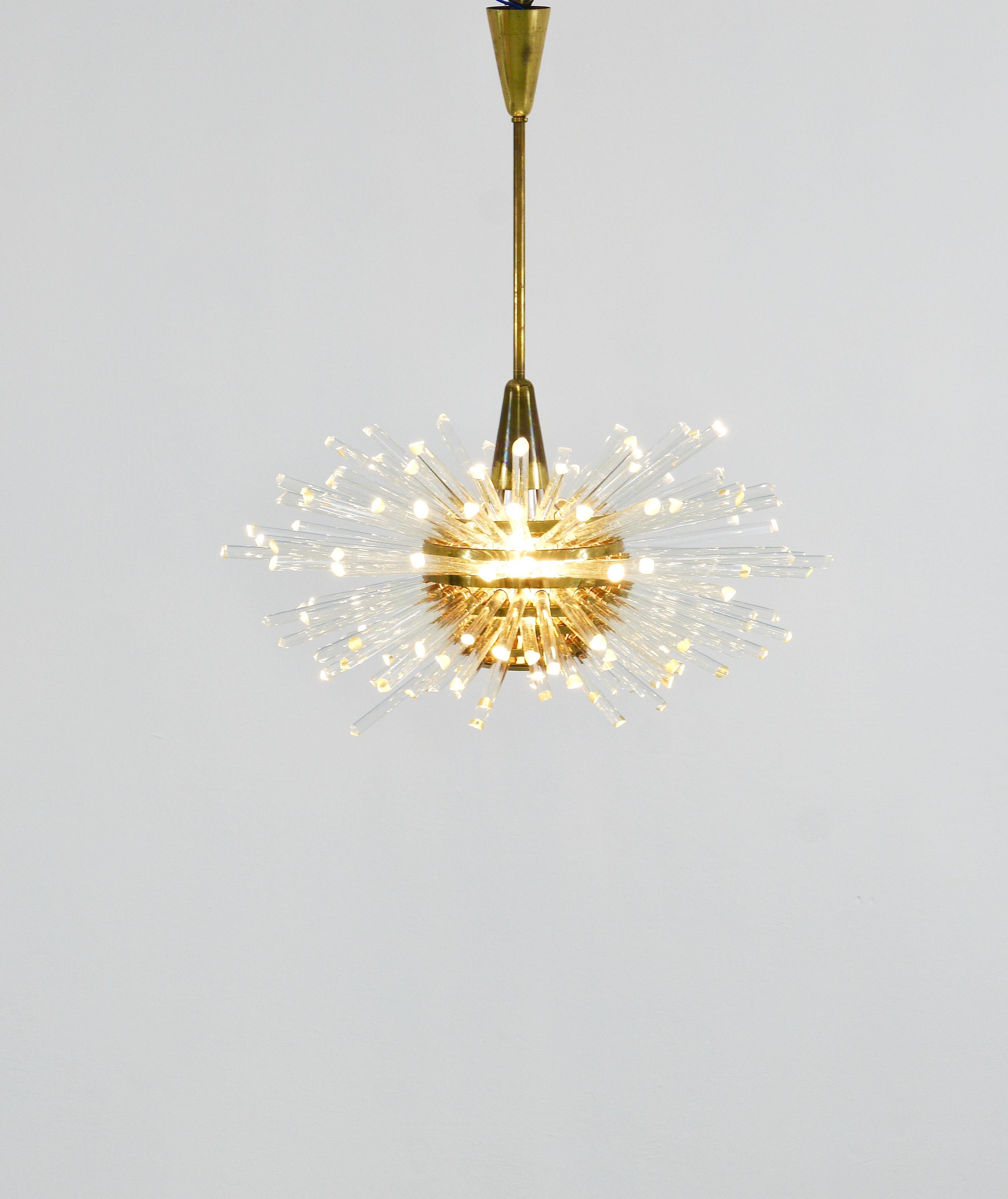 Lampadario Bakalowits Miracle Sputnik in ottone con bacchette di cristallo, anni '60 in vendita 10