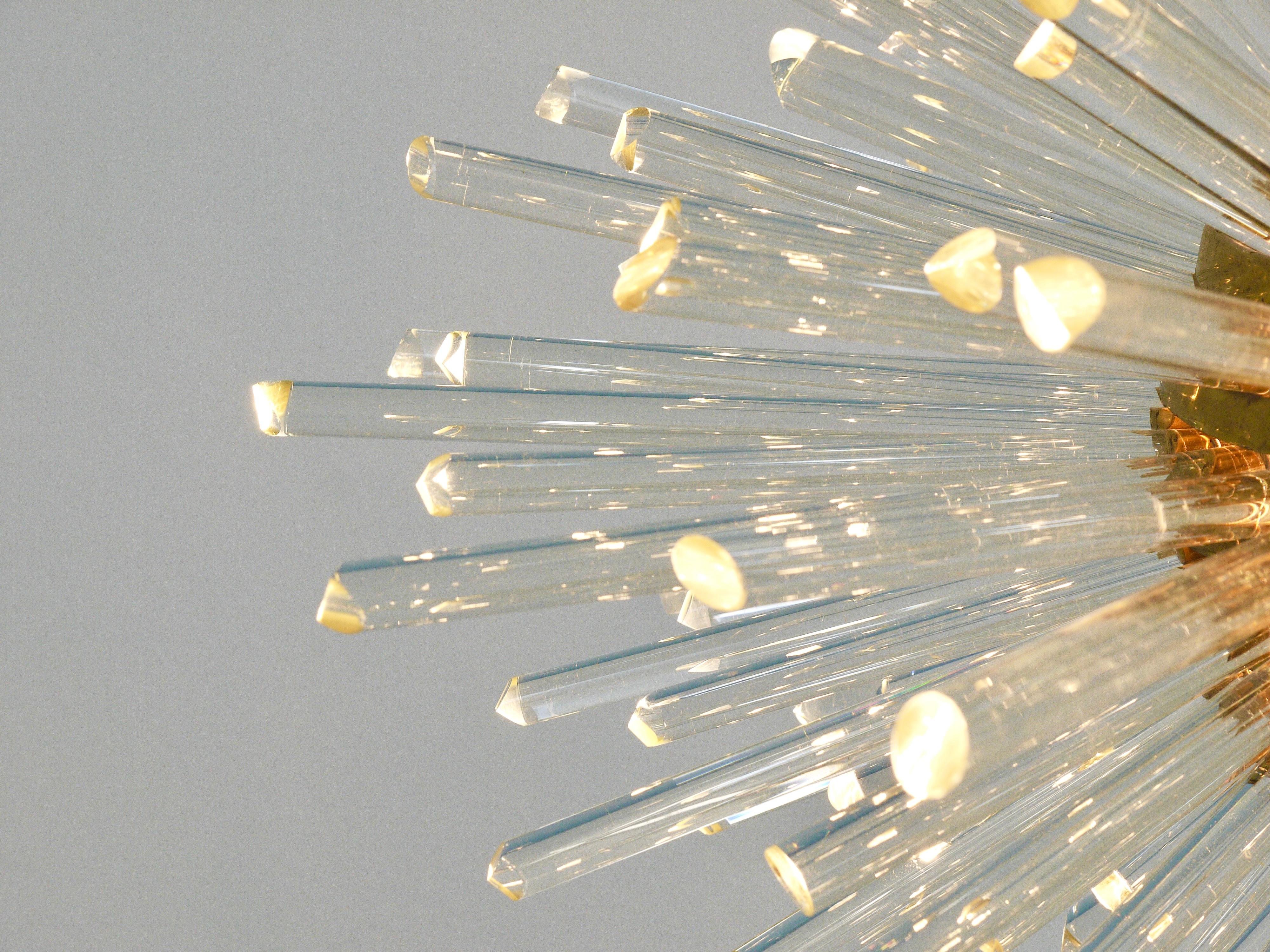 Austriaco Lampadario Bakalowits Miracle Sputnik in ottone con bacchette di cristallo, anni '60 in vendita