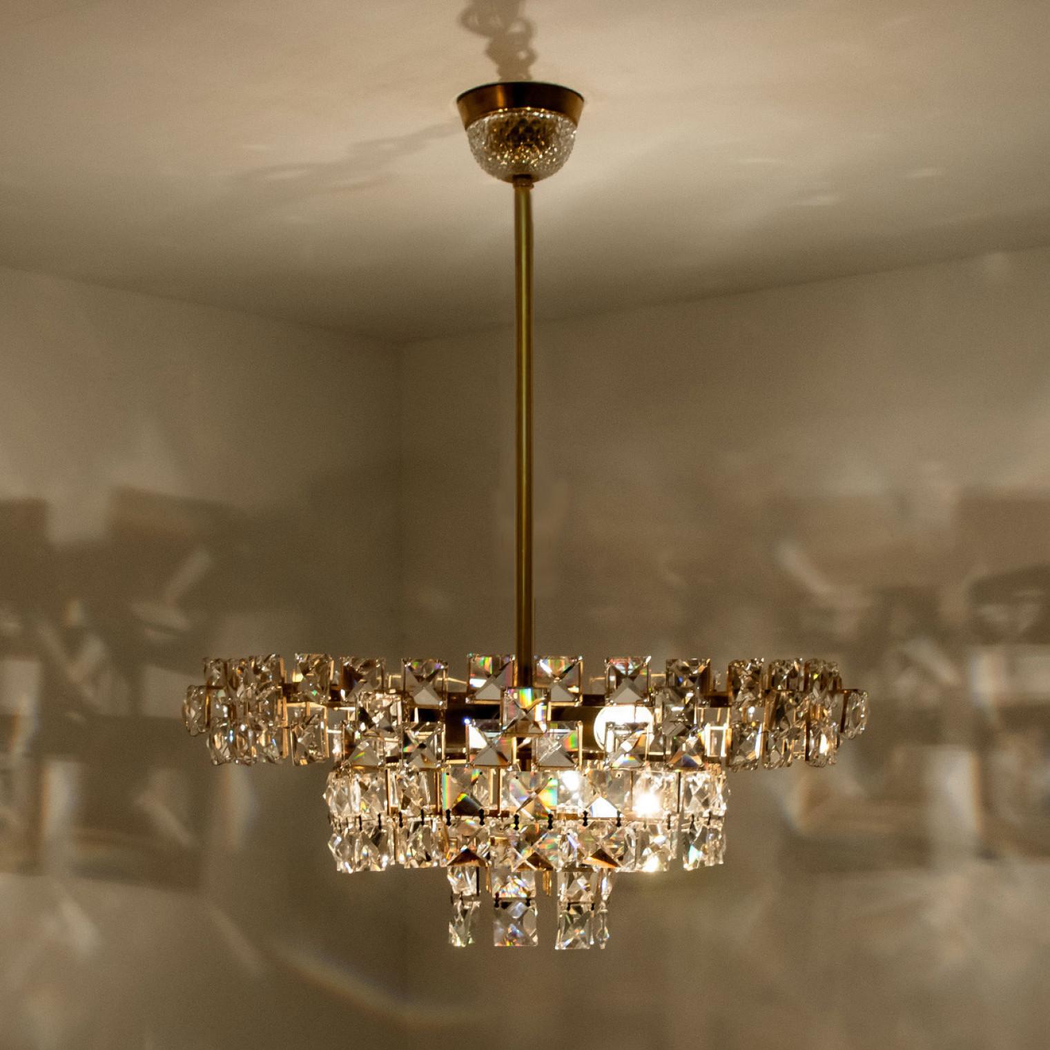 Bakalowits & Sohne Chandelier, Brass and Crystal Glass, Austria, 1960s For Sale 4
