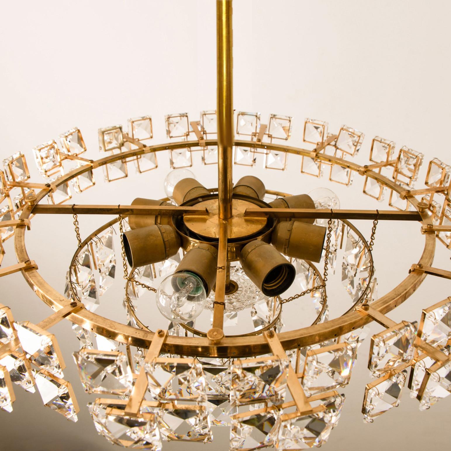 Austrian Bakalowits & Sohne Chandelier, Brass and Crystal Glass, Austria, 1960s For Sale