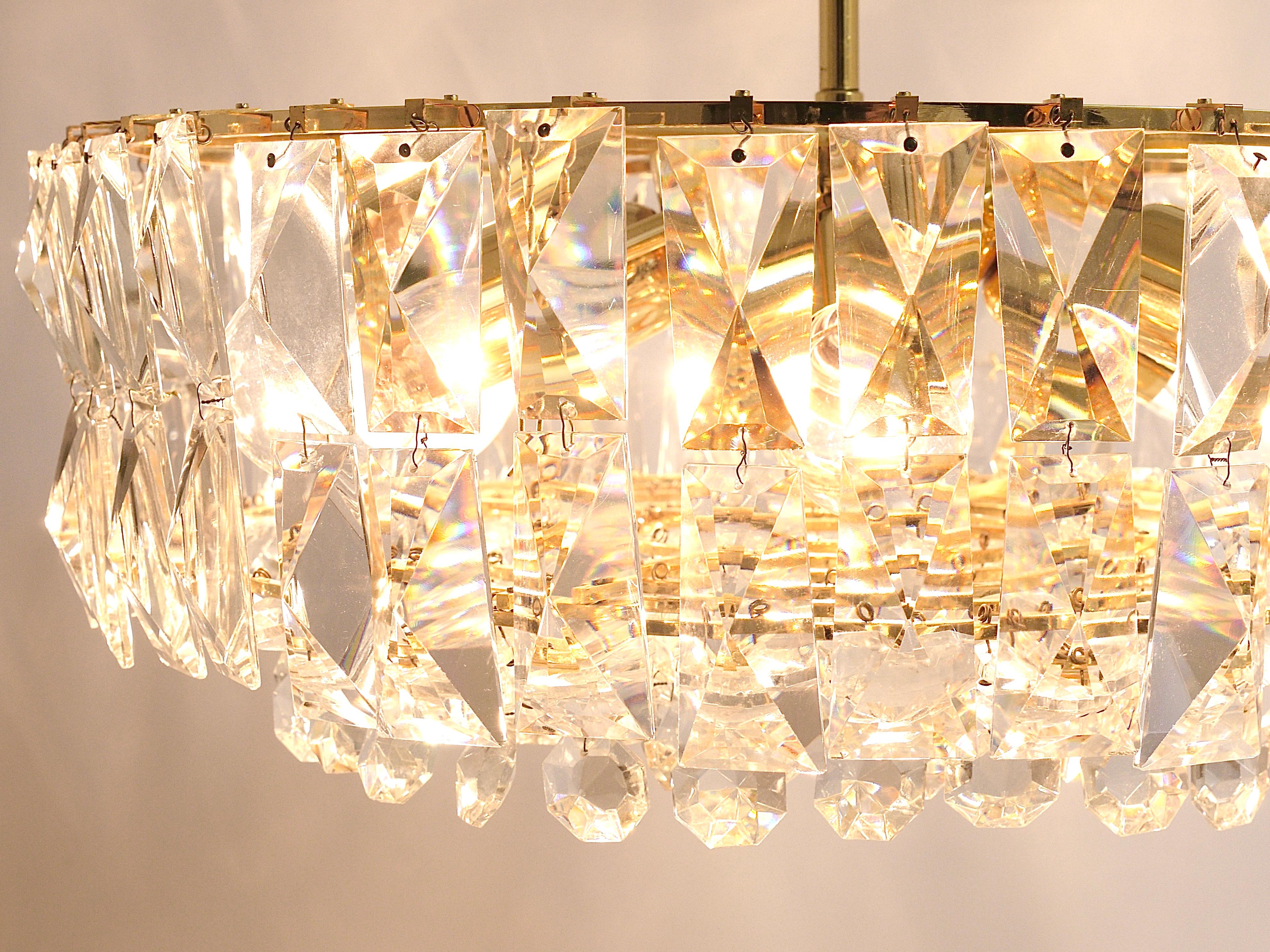 Bakalowits Vienna Large Gilt Brass & Crystal Glass Chandelier, Austria, 1970s For Sale 3