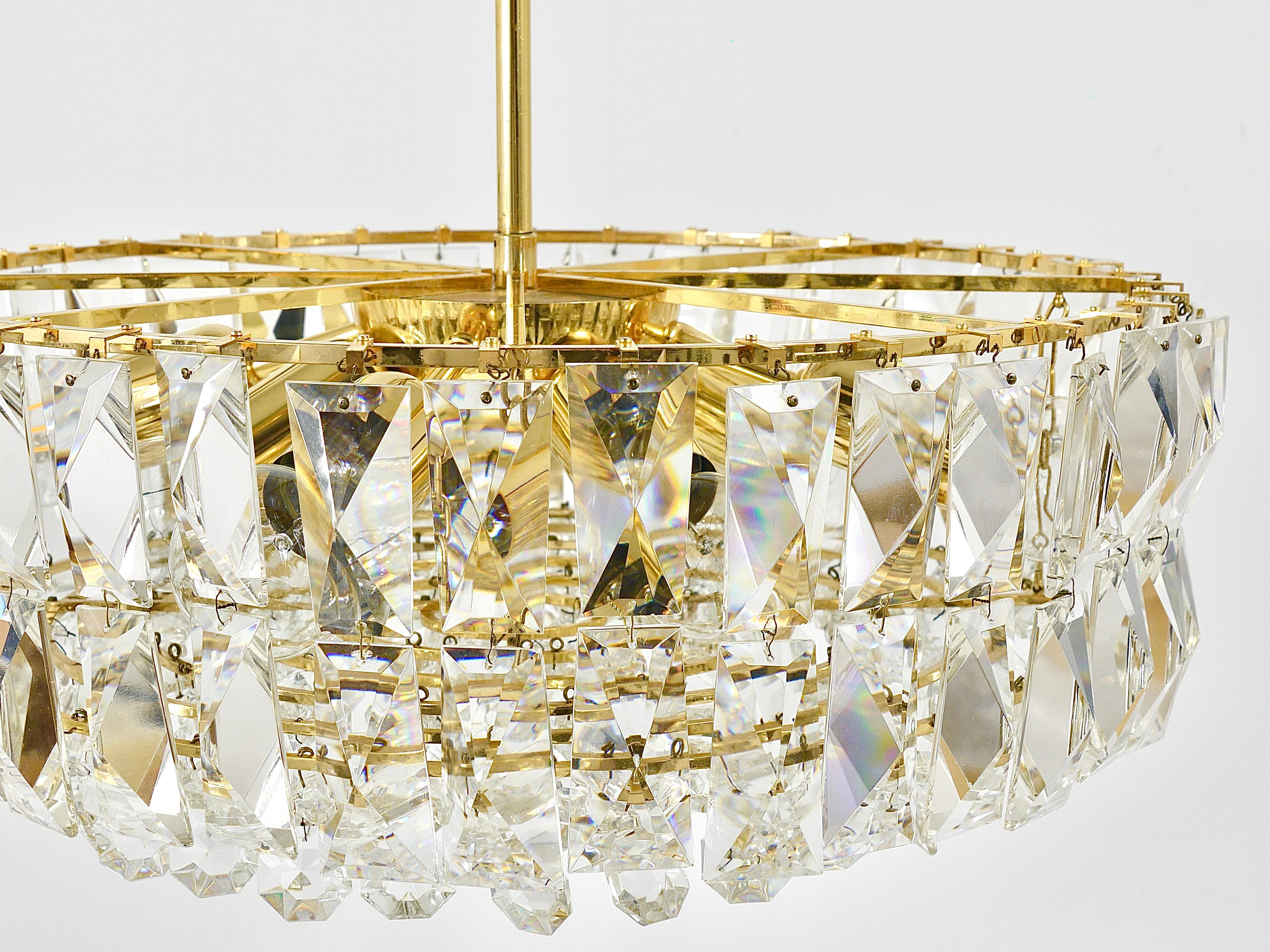 Austrian Bakalowits Vienna Large Gilt Brass & Crystal Glass Chandelier, Austria, 1970s For Sale