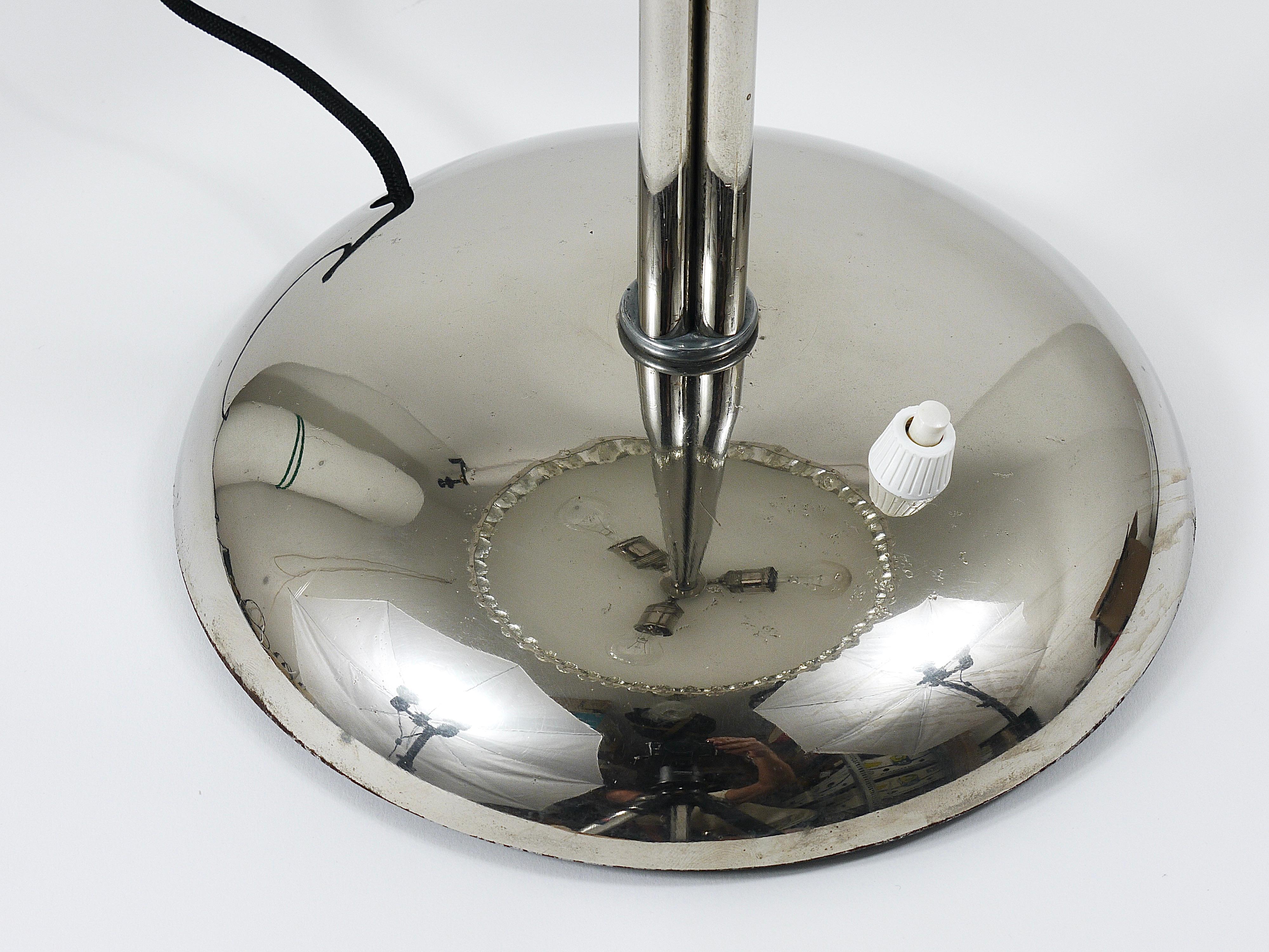 Bakalowits Vienna Nickel & Crystal Mushroom Table Desk Side Lamp, Autriche, années 1950 en vente 10