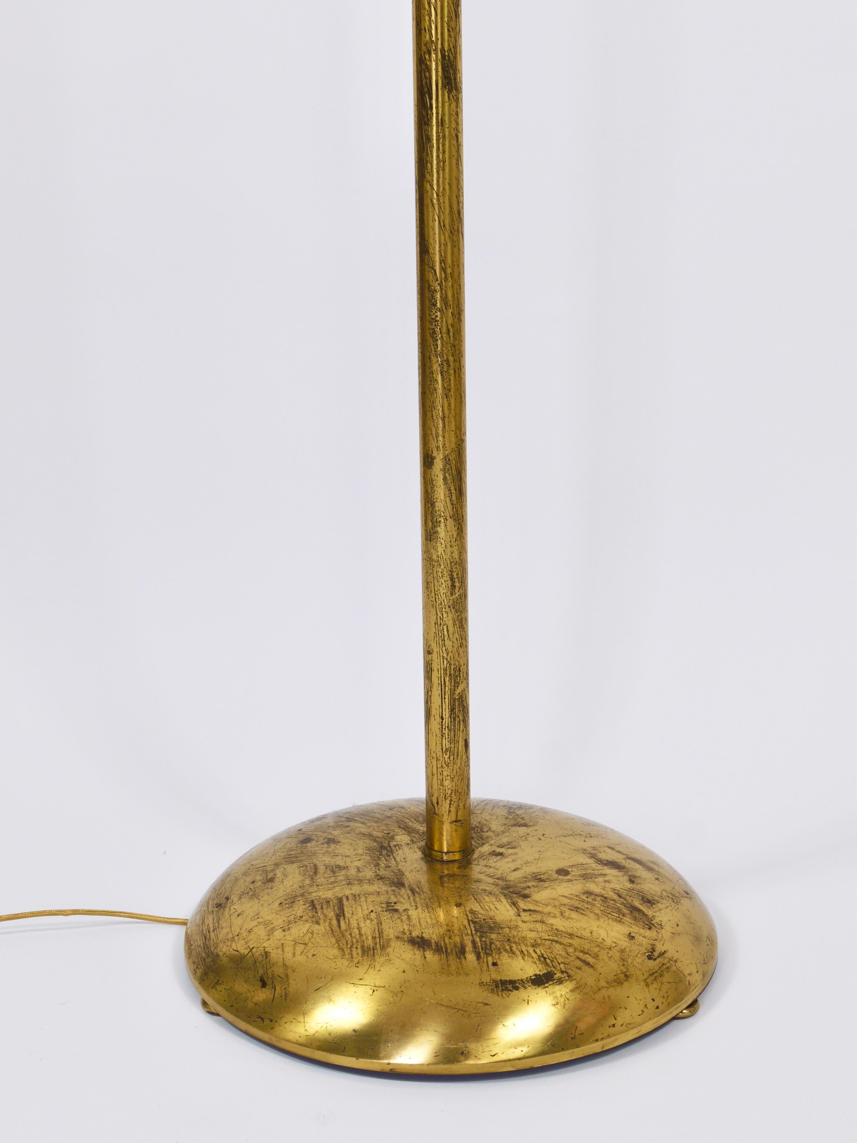 Bakalowits Viena Lámpara de pie de latón macizo con asa de cristal, Austria, años 50 en venta 10