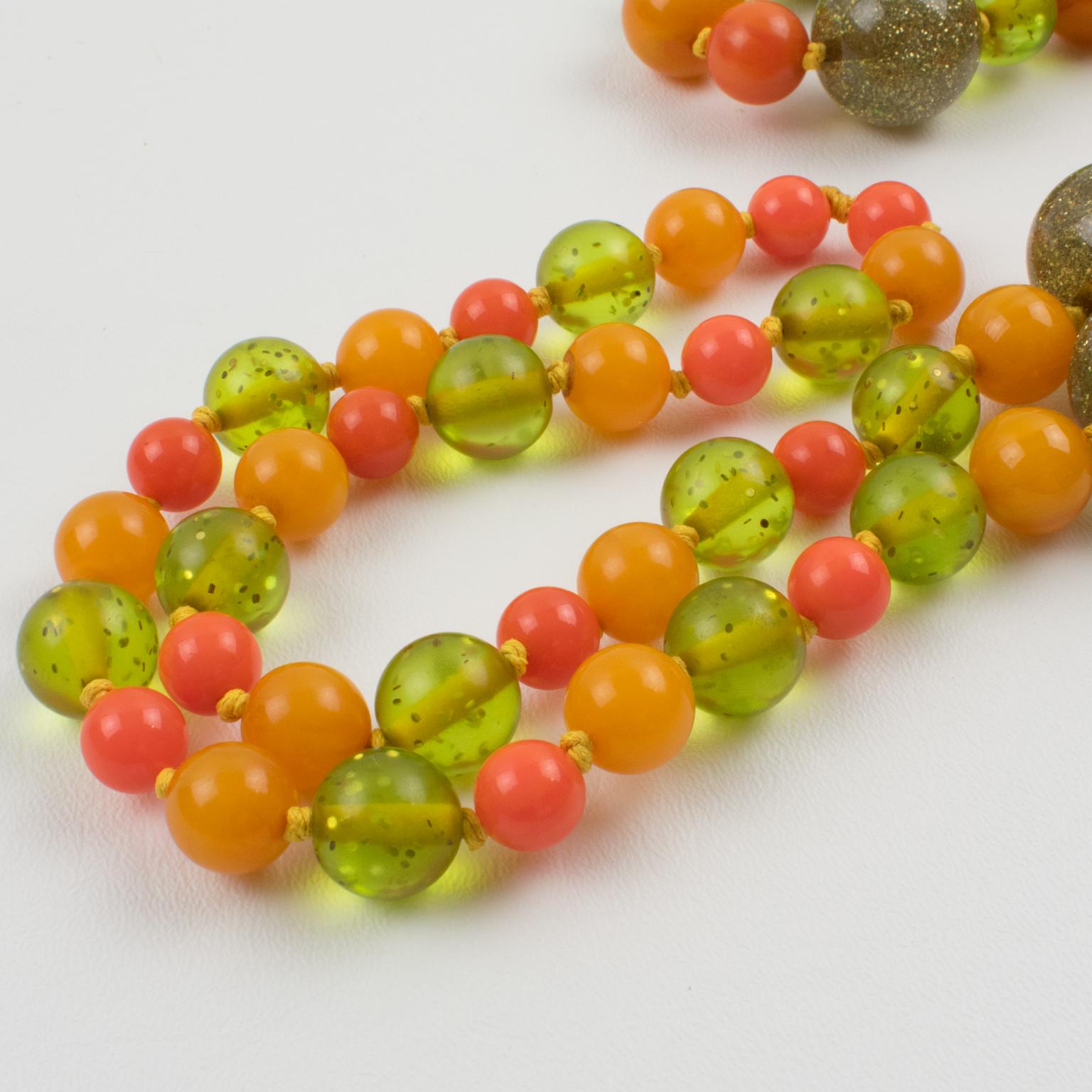 Bakelite and Lucite Extra Long Necklace with Orange, Green and Glitter Beads For Sale 7