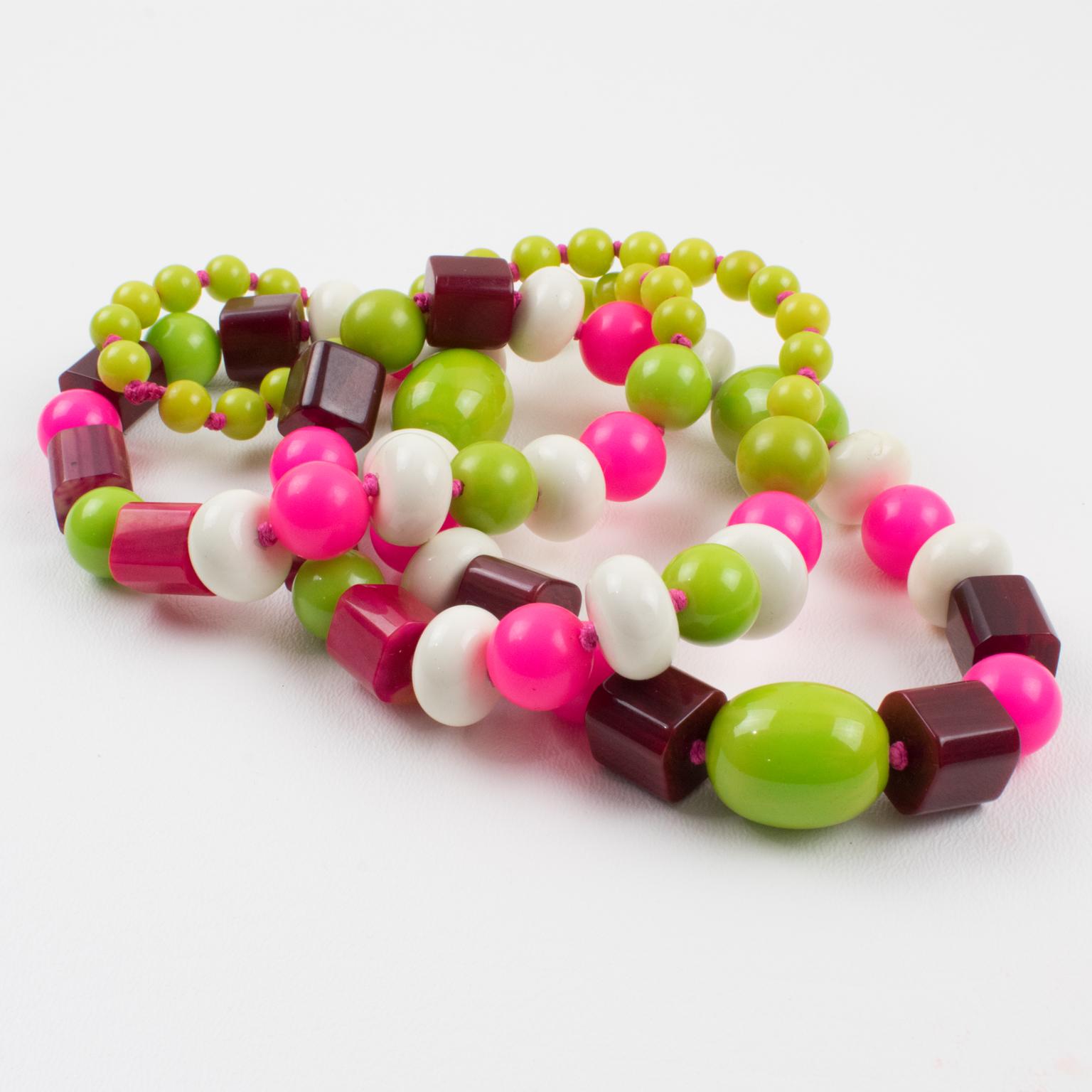 Bakelite and Lucite Long Necklace White, Hot Pink, Apple Green Beads For Sale 2