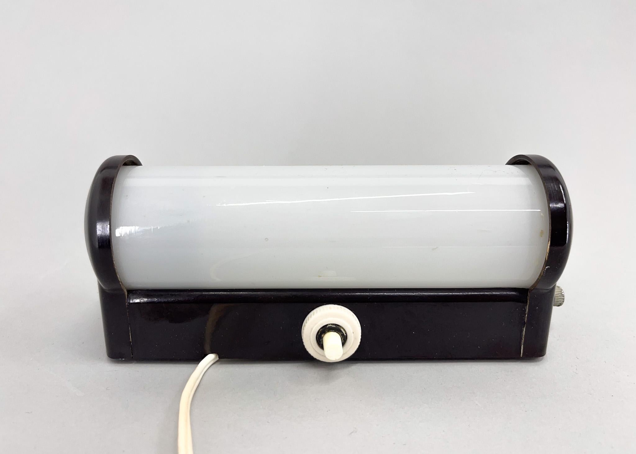 Bakelite and Milk Glass Wall Lamp, Czechoslovakia, 1950's In Good Condition For Sale In Praha, CZ
