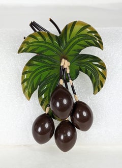 Bakelite Art Deco Coconut Brooch
