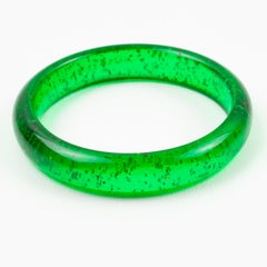 Bakelite Bangle Bracelet Prystal Emerald Green with Gold Flakes Inclusions