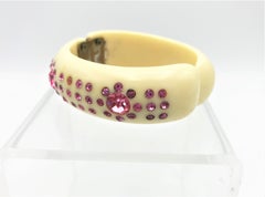 Bakelite bangle set with pink rhinestones 1940 / 50s USA
