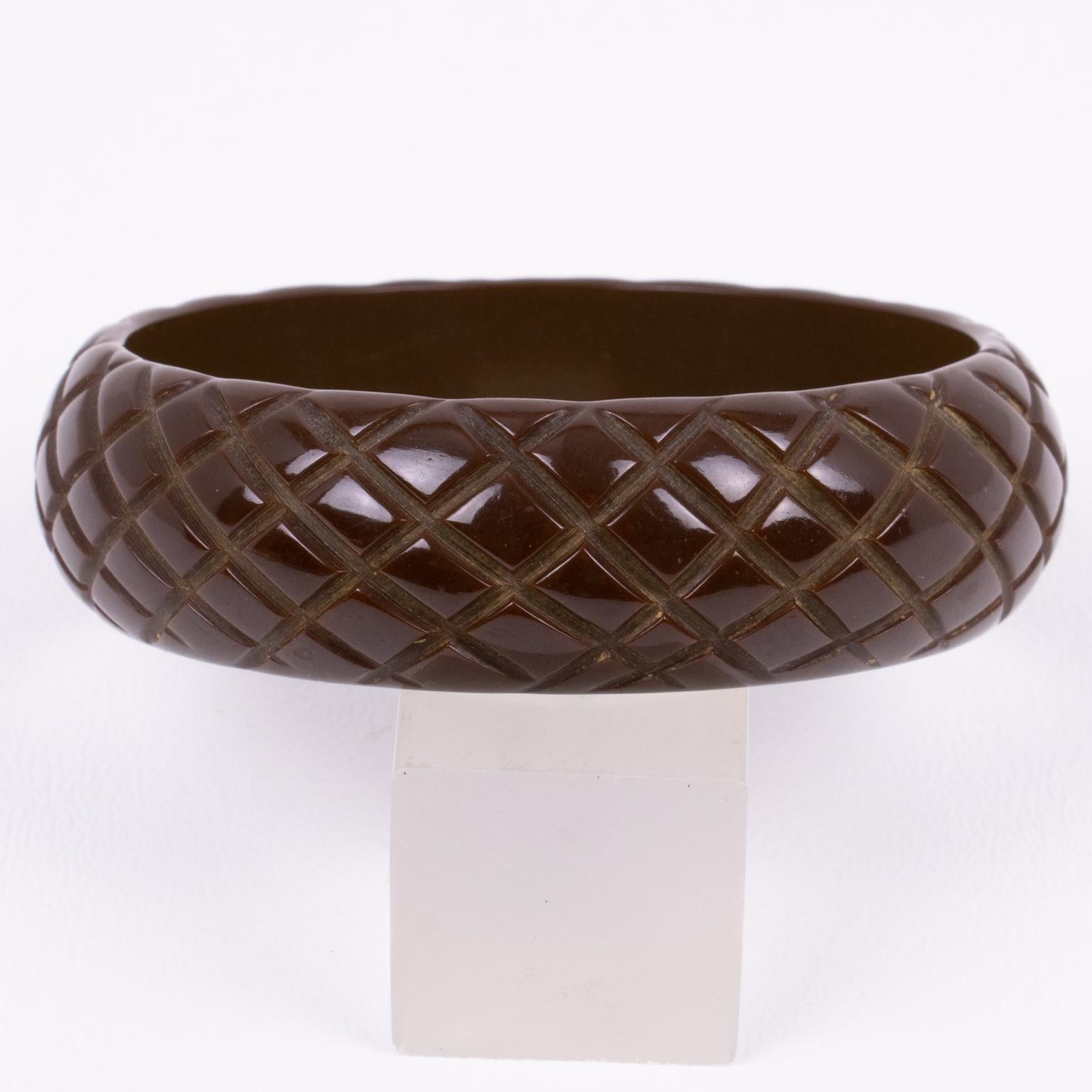 Art Deco Bakelite Bracelet Bangle Cocoa Brown with Pineapple Carving For Sale