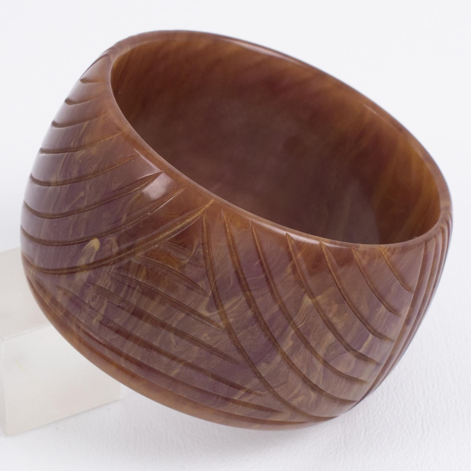 Bracciale Bangle in bachelite con polvere di bachelite e intaglio in vendita 3