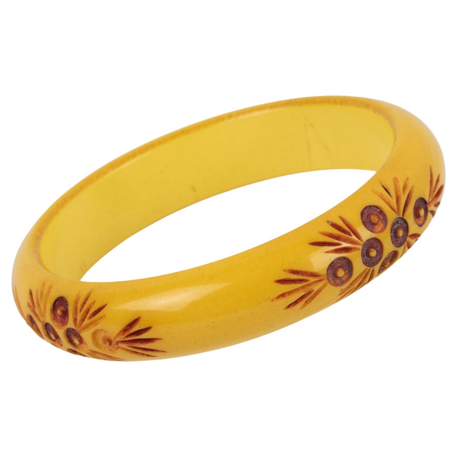 Bakelite Bracelet Bangle Yellow Creamed Corn with Carved Red Flowers For Sale