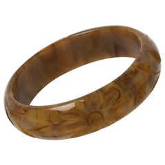 Bakelite Bracelet Carved Bangle Yellow and Beige Marble