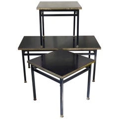 Tables d'appoint en bakélite, laiton et fer des années 1950