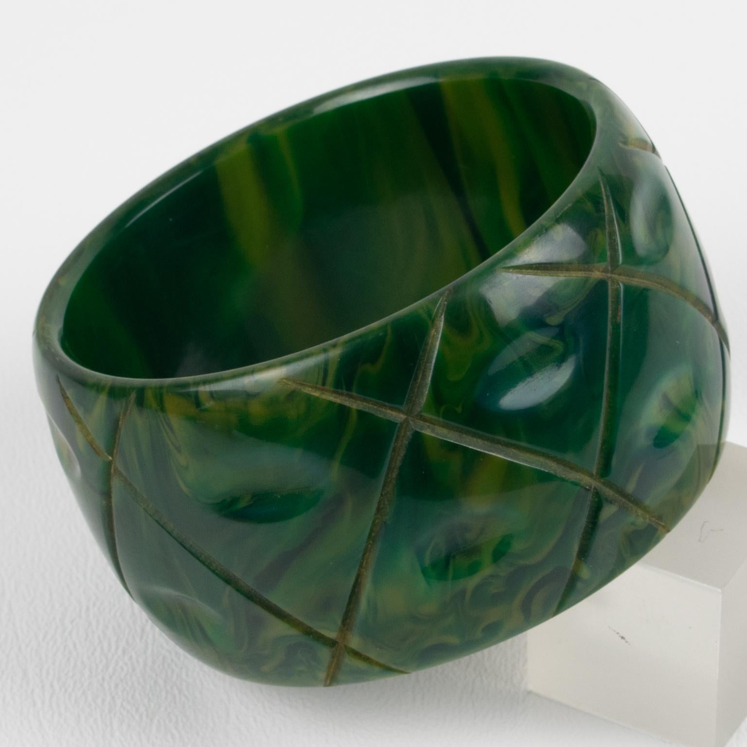 Donna Bracciale in bachelite Bangle BlueMoon con intaglio in vendita