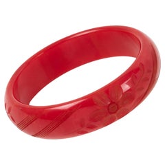 Bakelite Carved Bracelet Bangle Magenta Red Marble