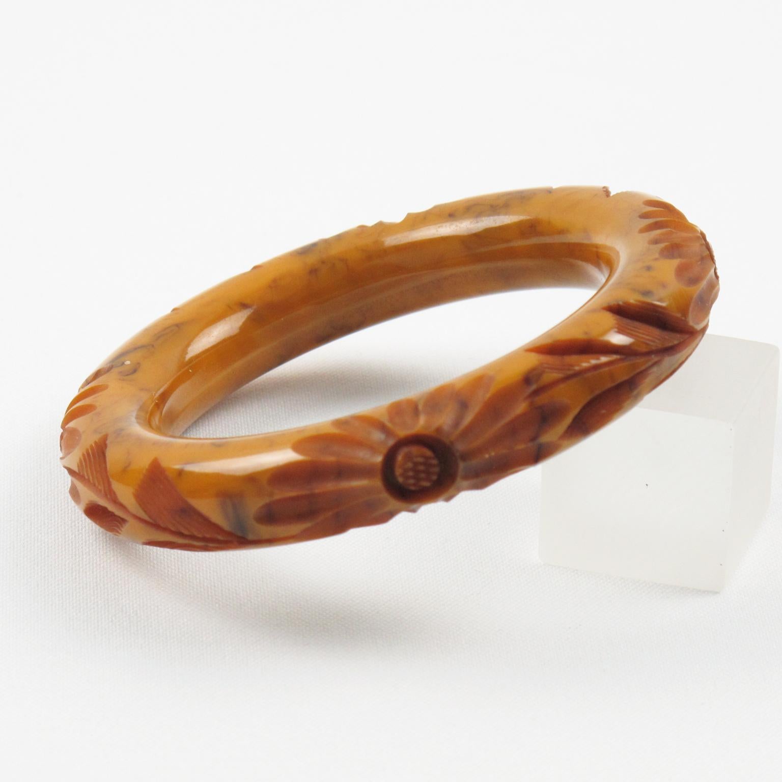 Bracciale Bangle in bachelite intagliato Sidro di mele arancione e marmo nero in vendita 1
