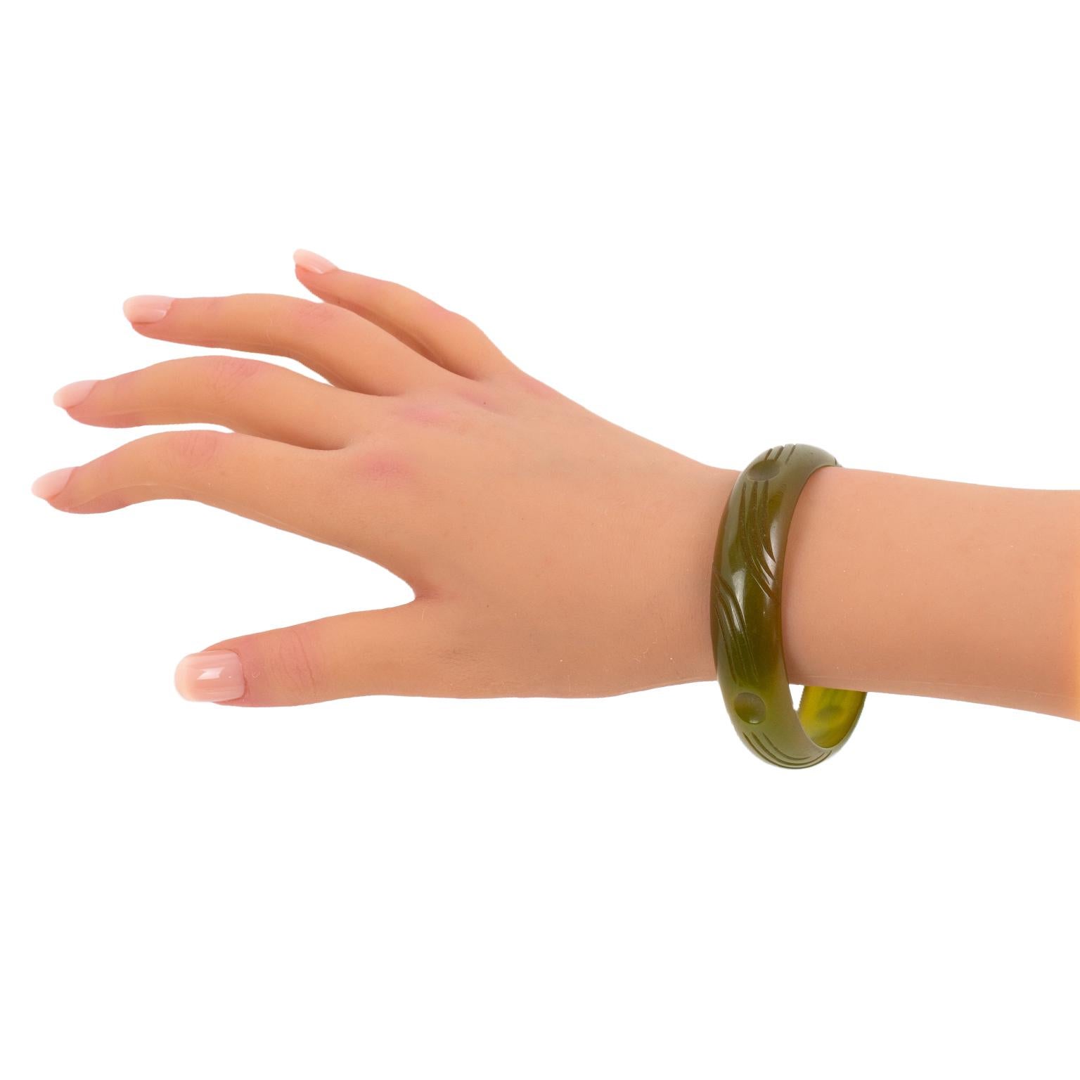 Bakelite Carved Bracelet Bangle Translucent Asparagus Green For Sale 2