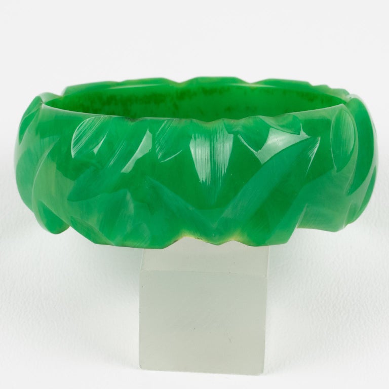 Bakelite Carved Bracelet Bangle Turquoise-Green Marble For Sale at 1stDibs