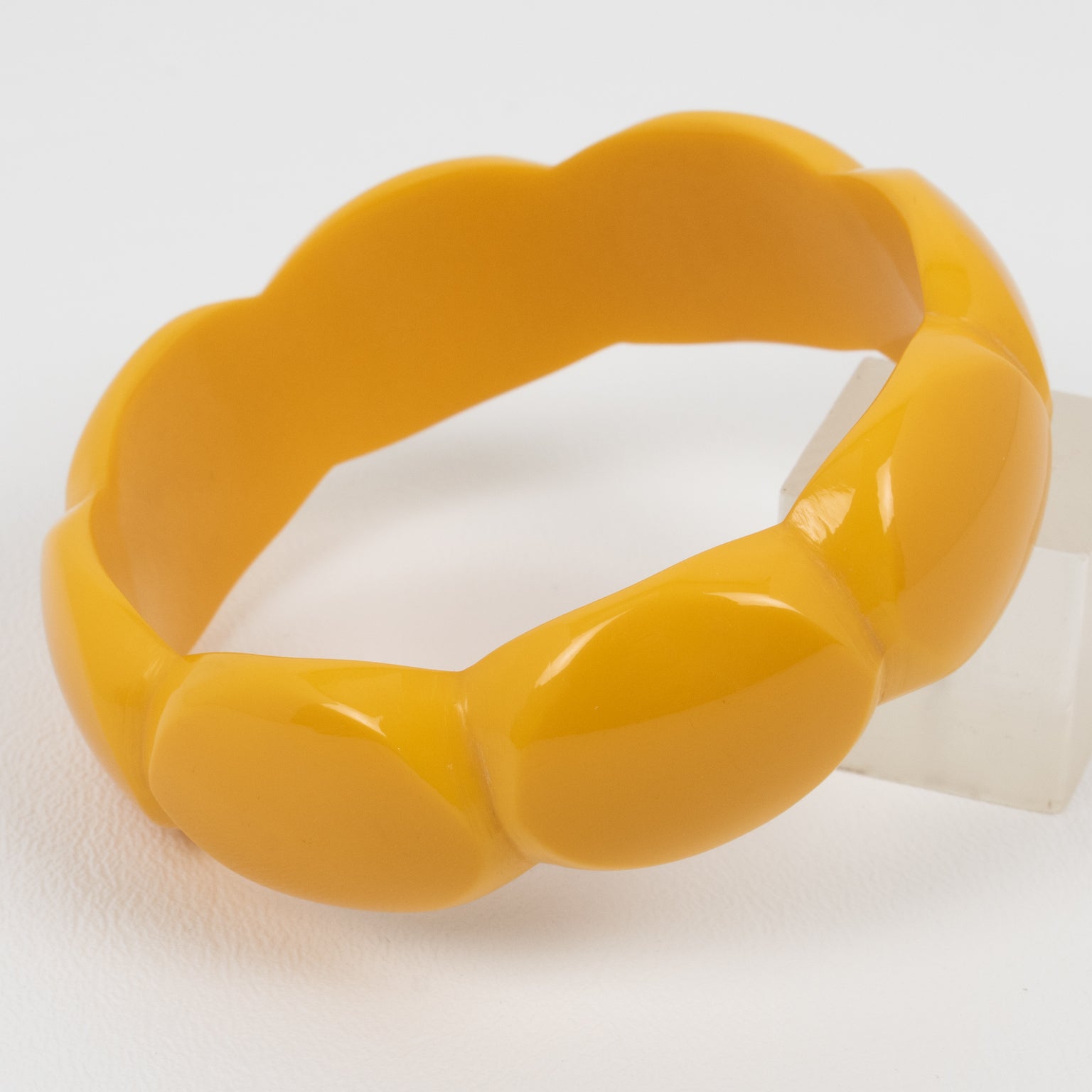 Women's Bakelite Carved Bracelet Bangle Yellow Creamed Corn For Sale