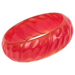 Bracelet jonc rose avec sculpture géométrique