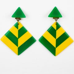 Bakelite Dangling Clip Earrings Green and Yellow Checkerboard