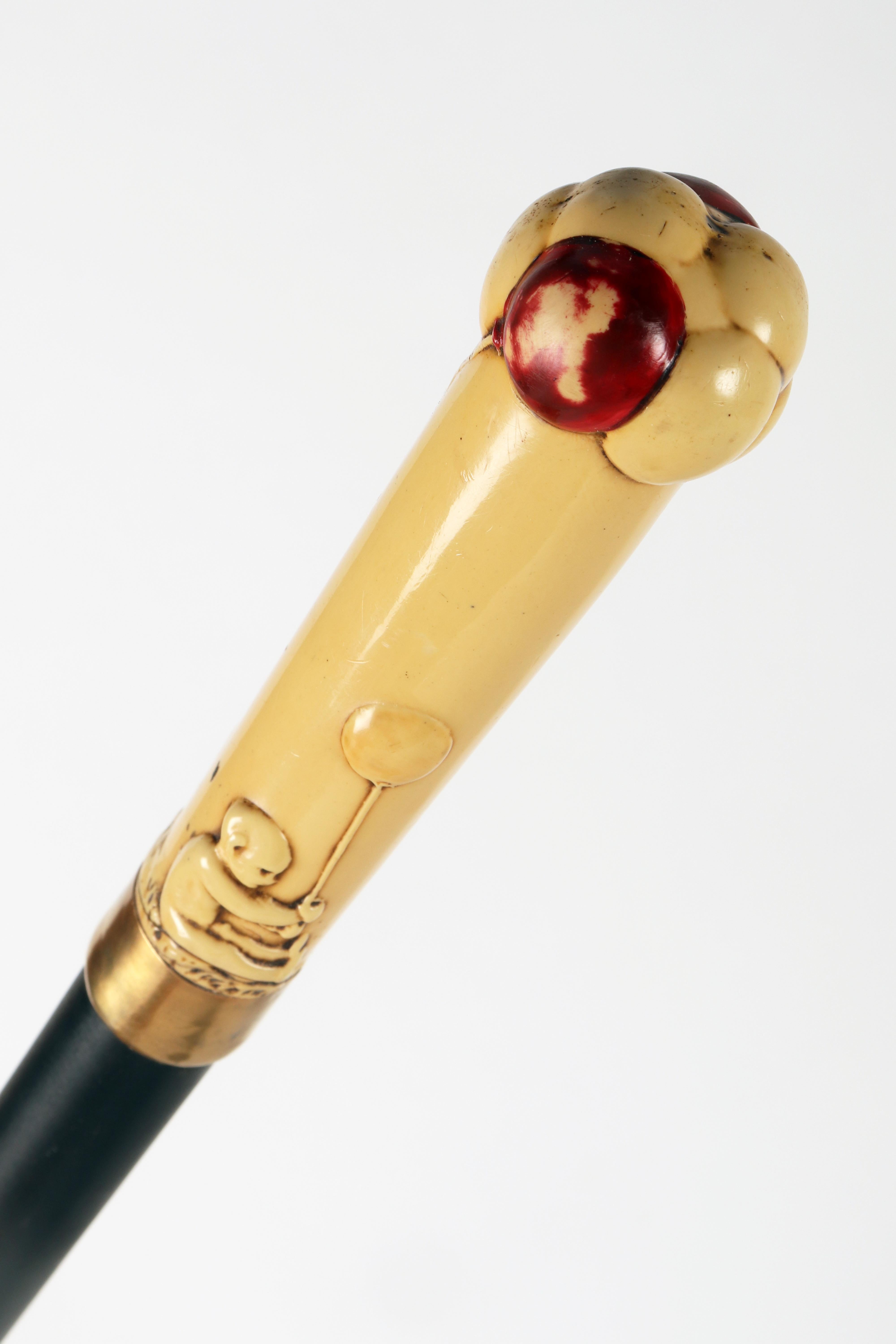 Bakelite handle walking stick, France 1920.  For Sale 2