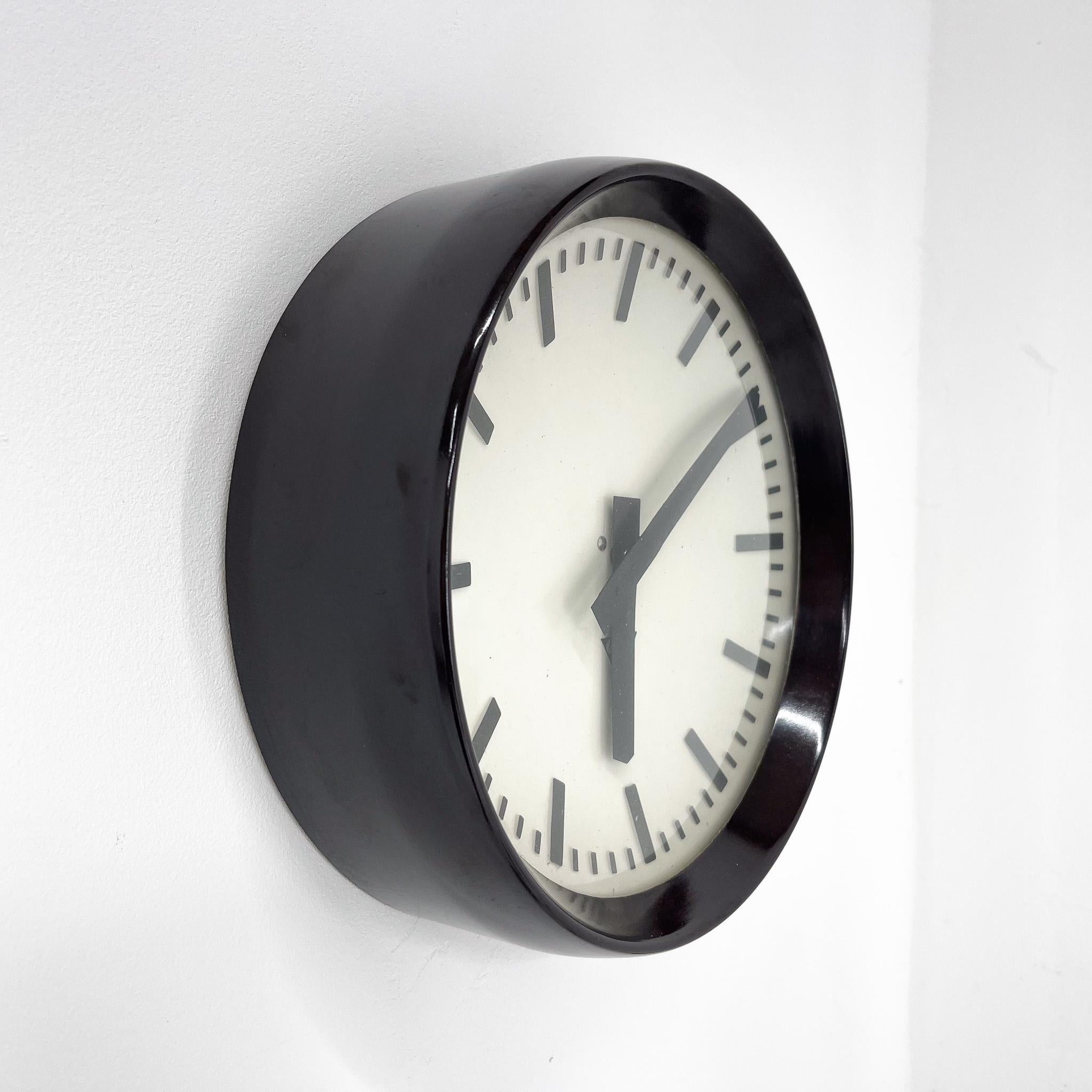 Mid-Century Modern Bakelite Industrial Wall Clock by Pragotron, 1960s For Sale