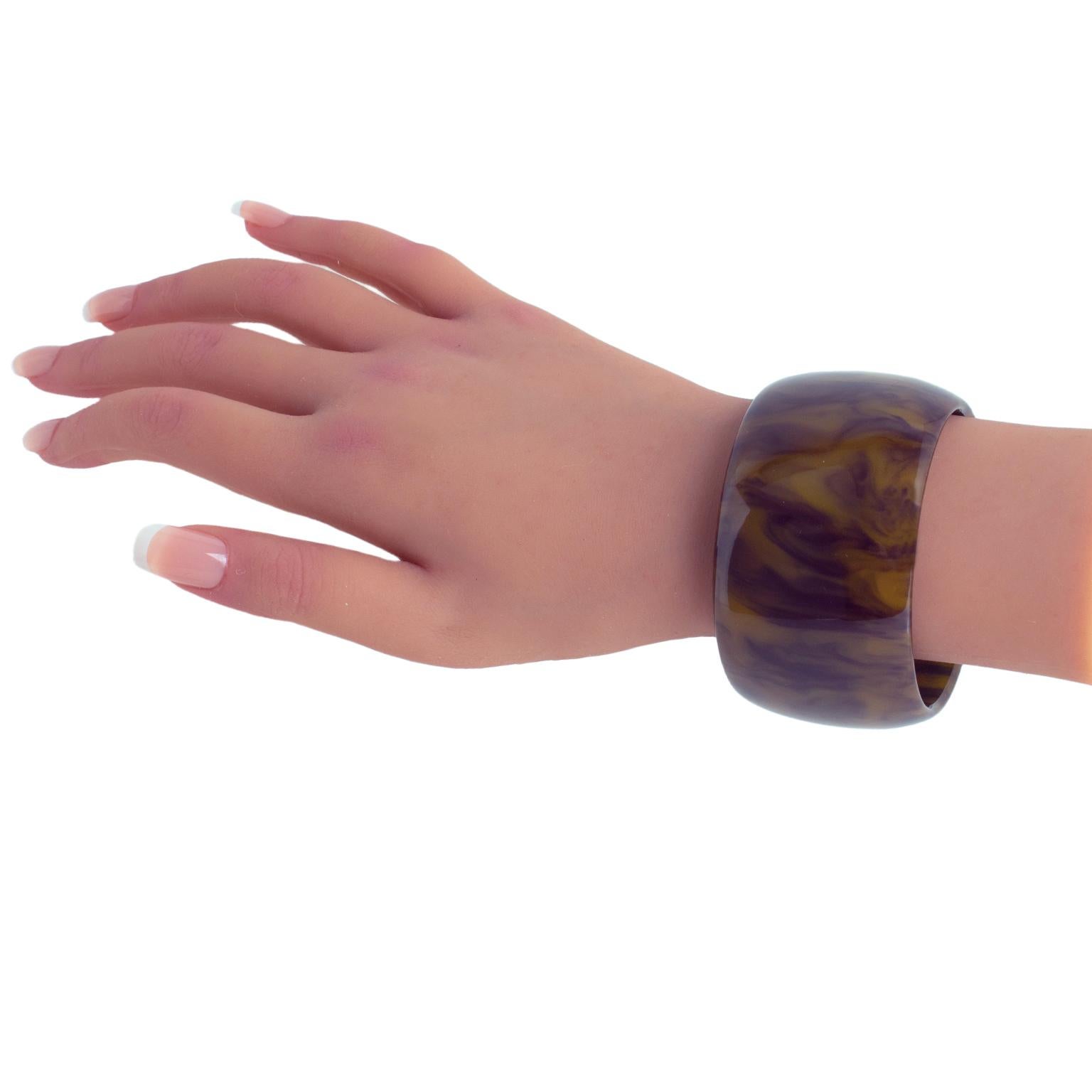 Women's or Men's Bakelite Bracelet Bangle Purple-Blue Ink and Custard For Sale