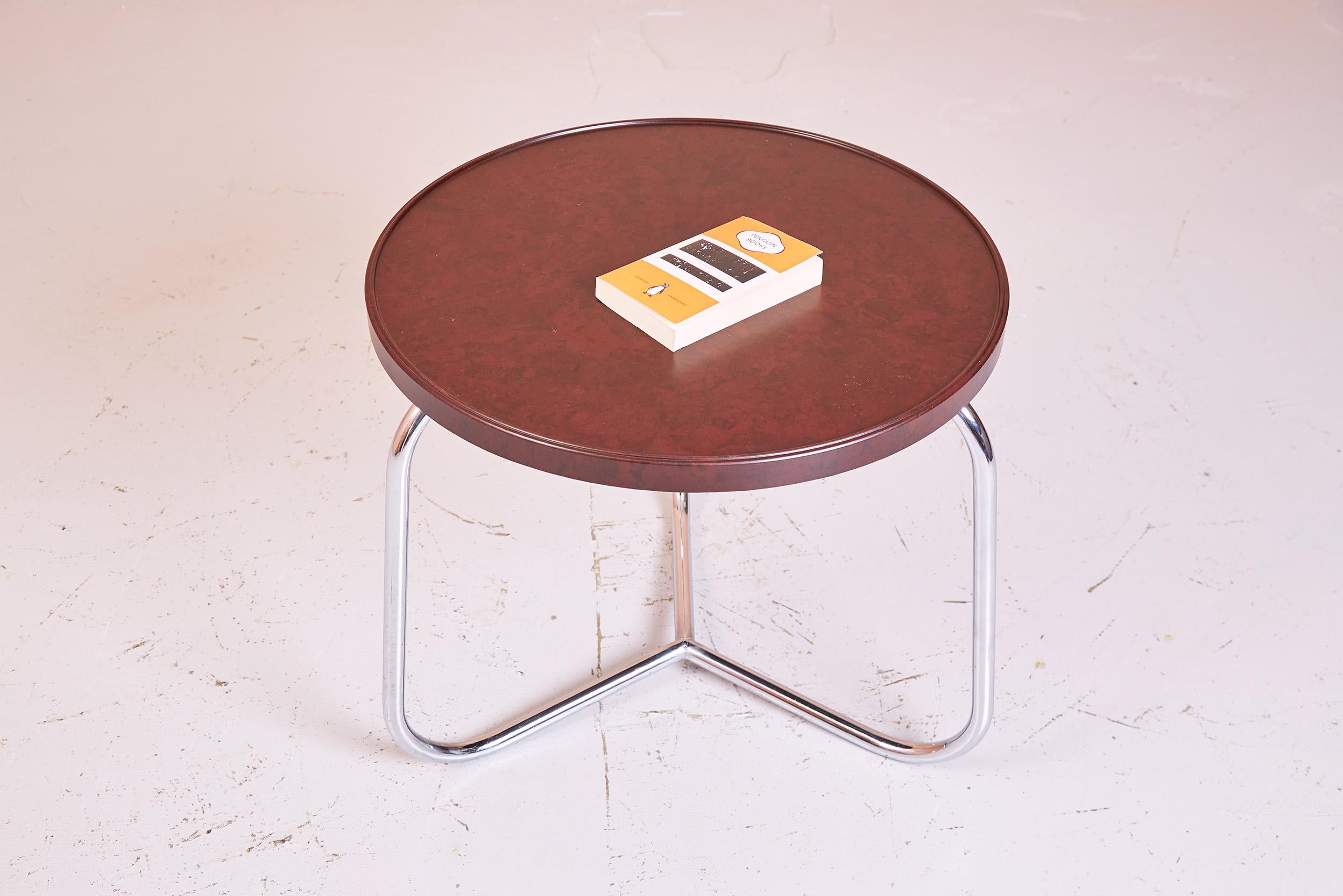 Steel Bakelite Mid Century Round Side Table with Chrome Base Airborne Furniture, 1940s