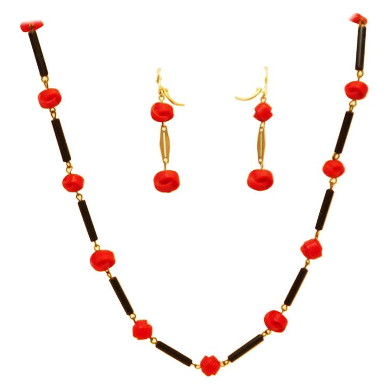 Bakelite necklace with earrings, Art Deco