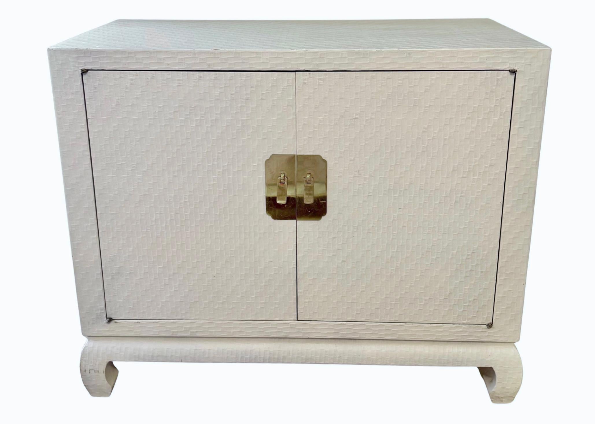Baker Asian Modern Mid Century Grass Cloth Cream Lacquer Raffia Cabinet For Sale 3