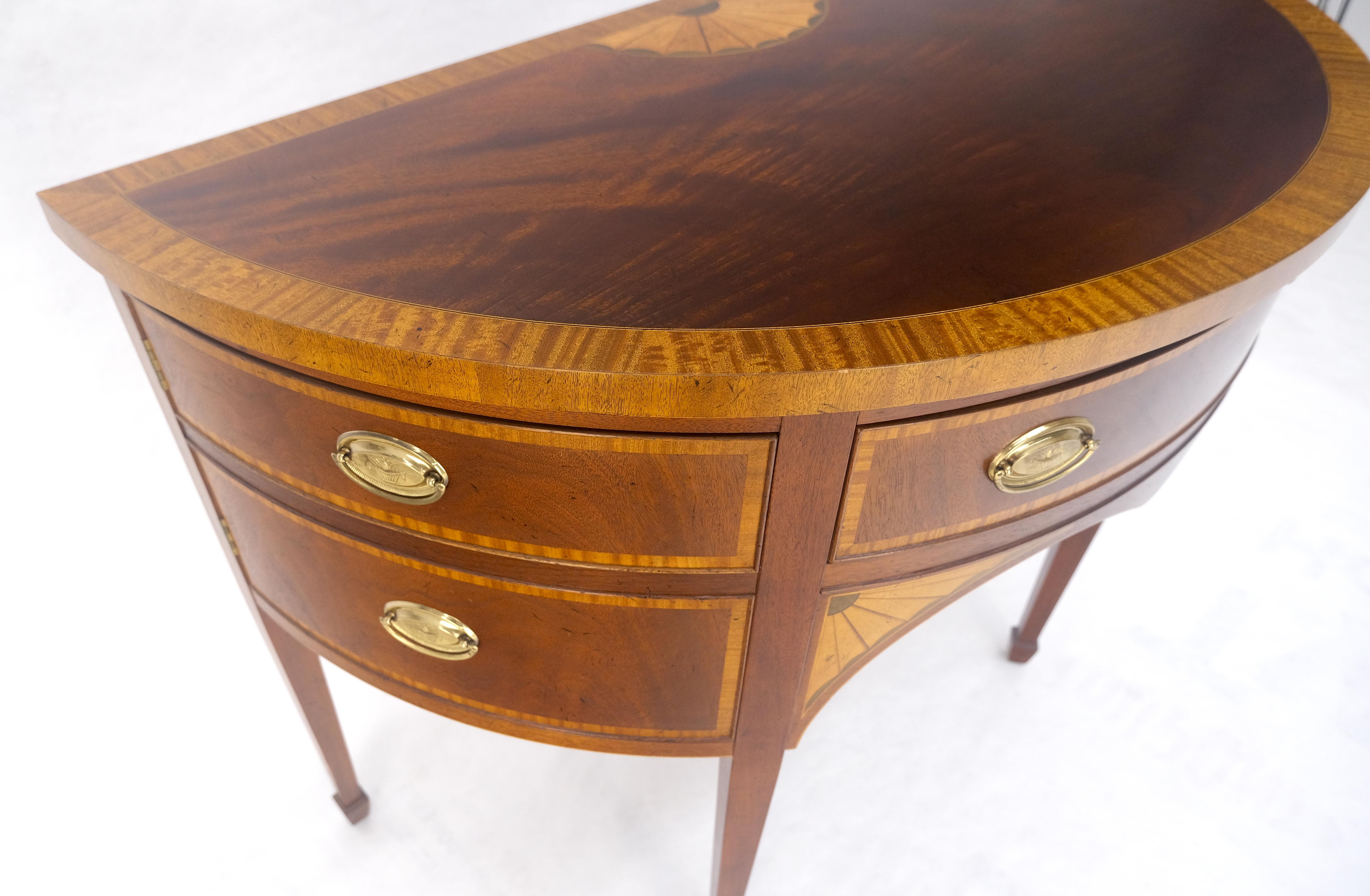 Laccato Credenza Feder Baker a fasce intarsiate Demi Lune MINT! in vendita