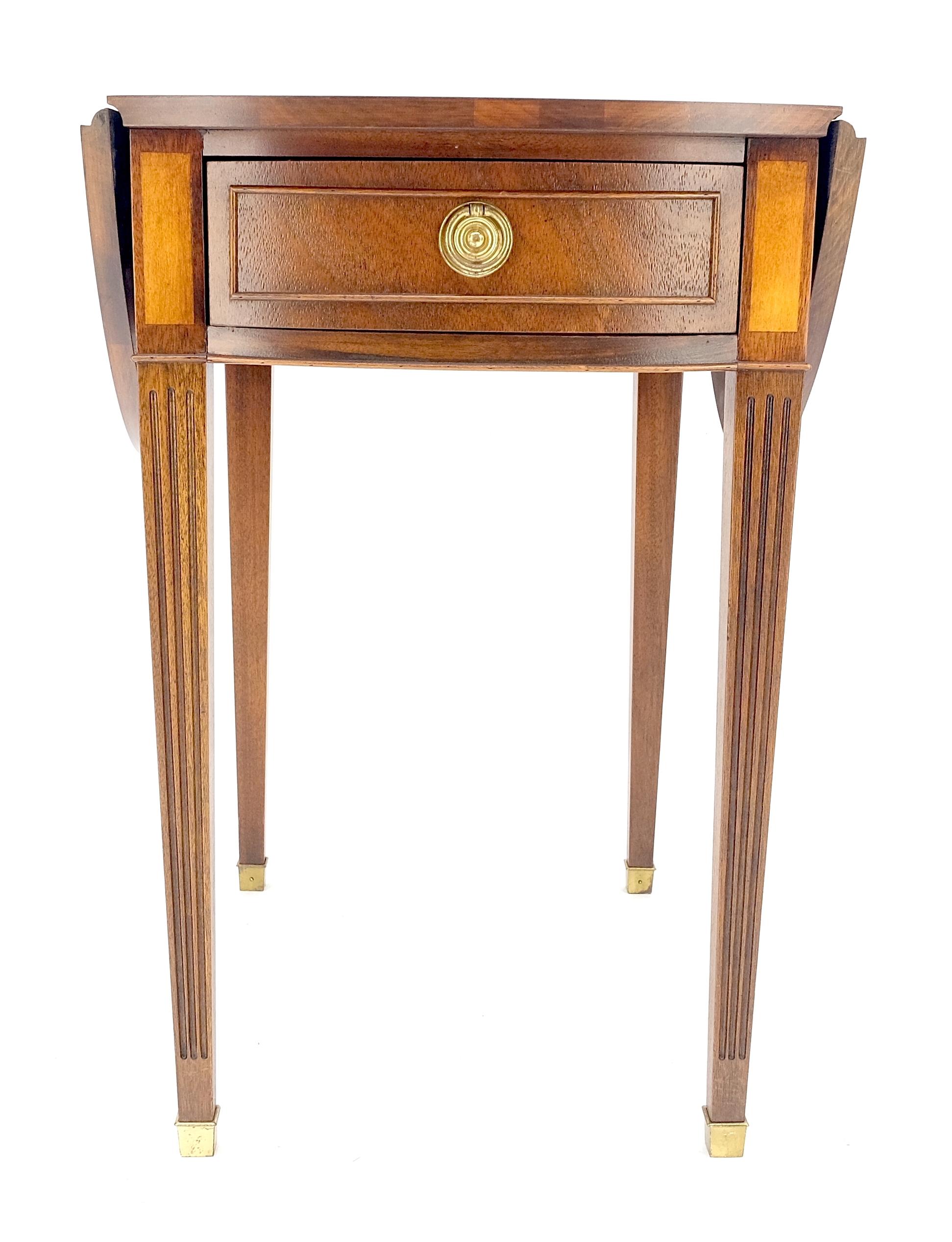 Federal Baker Banded Mahogany One Drawer Drop Leaves Pembroke End Side Lamp Table MINT! For Sale