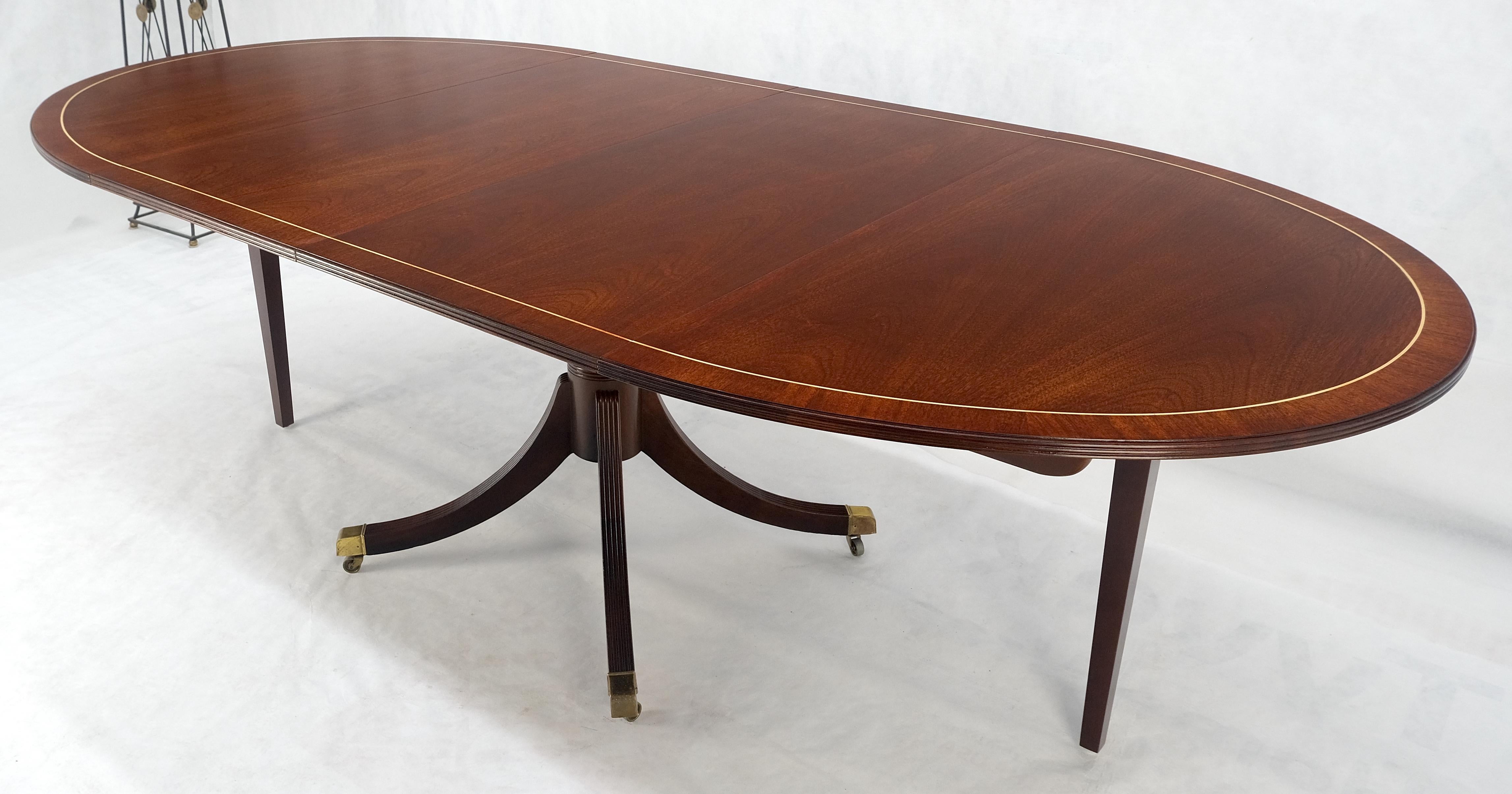 Baker Banded Oval Round Single Pedestal Mahogany Dining Table 2x20